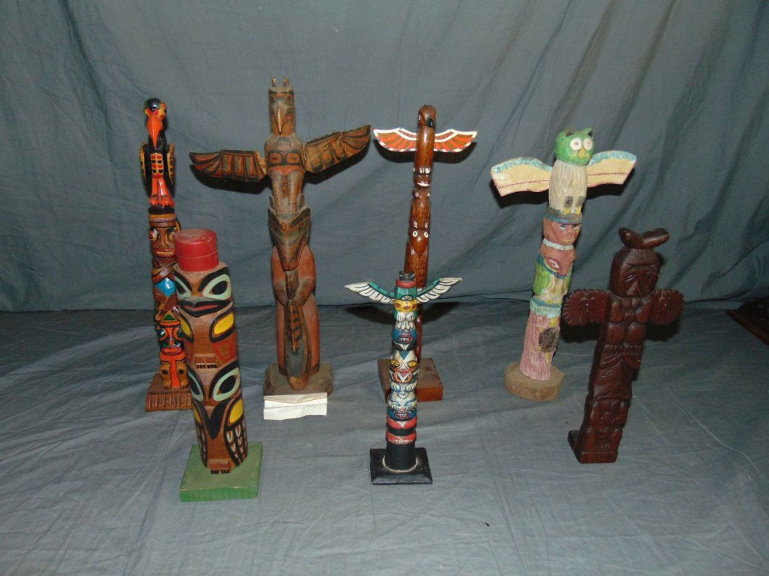 Lot of Seven Larger Totem Poles. (1 of 7)
