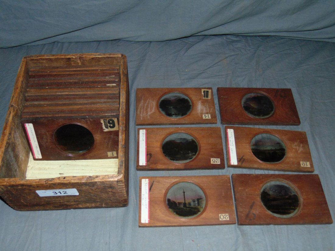 Glass Slide Lot. (1 of 3)