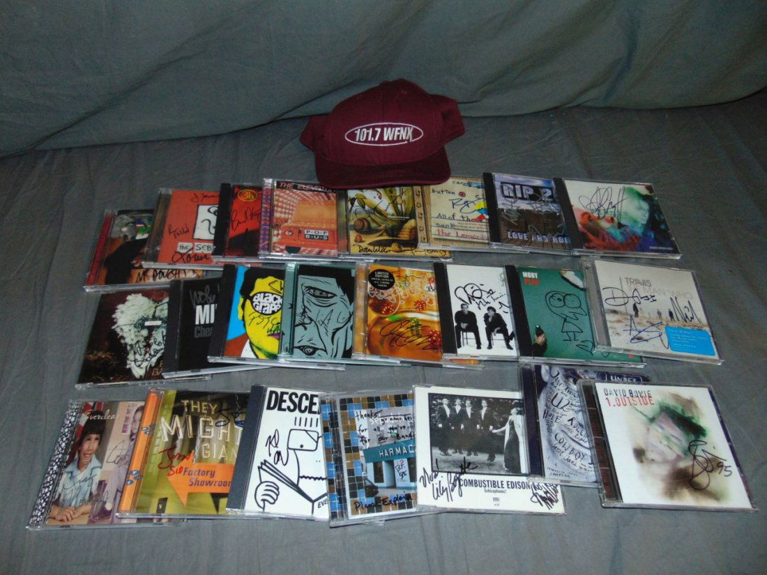 (23) Signed CDs incl. Bowie & Lou Reed: (23) Signed CDs, signed in person for radio personality, David Bowie 95, Lou Reed, Sebadoah, Descendents, They Might Be Giants, Everclear, Travis, Moby, Cowboy Junkies, Throwing Muses, Black Grape, Ni