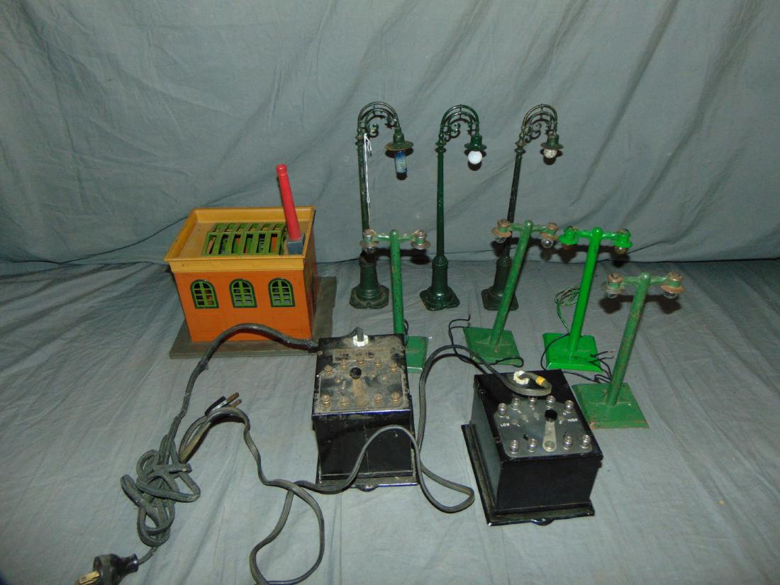 Lionel Prewar Lot of Accessories (1 of 4)