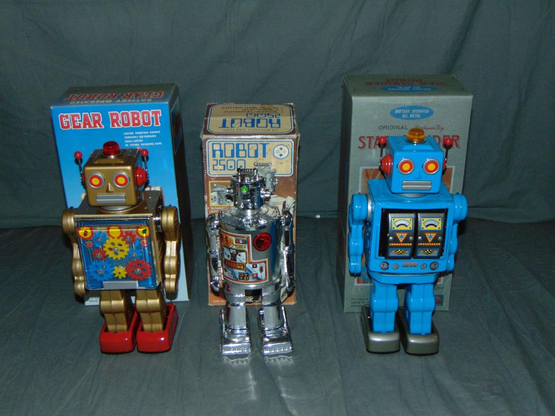 (3) Boxed Battery Operated Robots (1 of 4)
