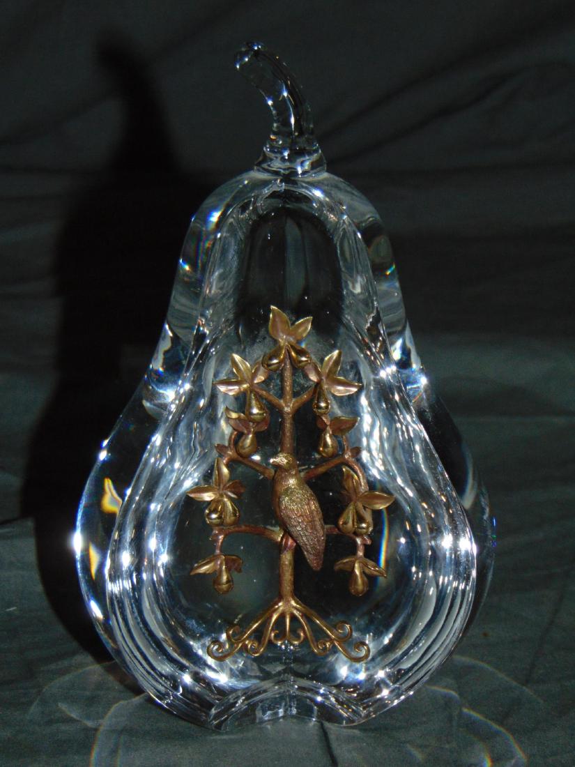 Steuben Paperweight.  Partridge in a Pear Tree. (1 of 3)