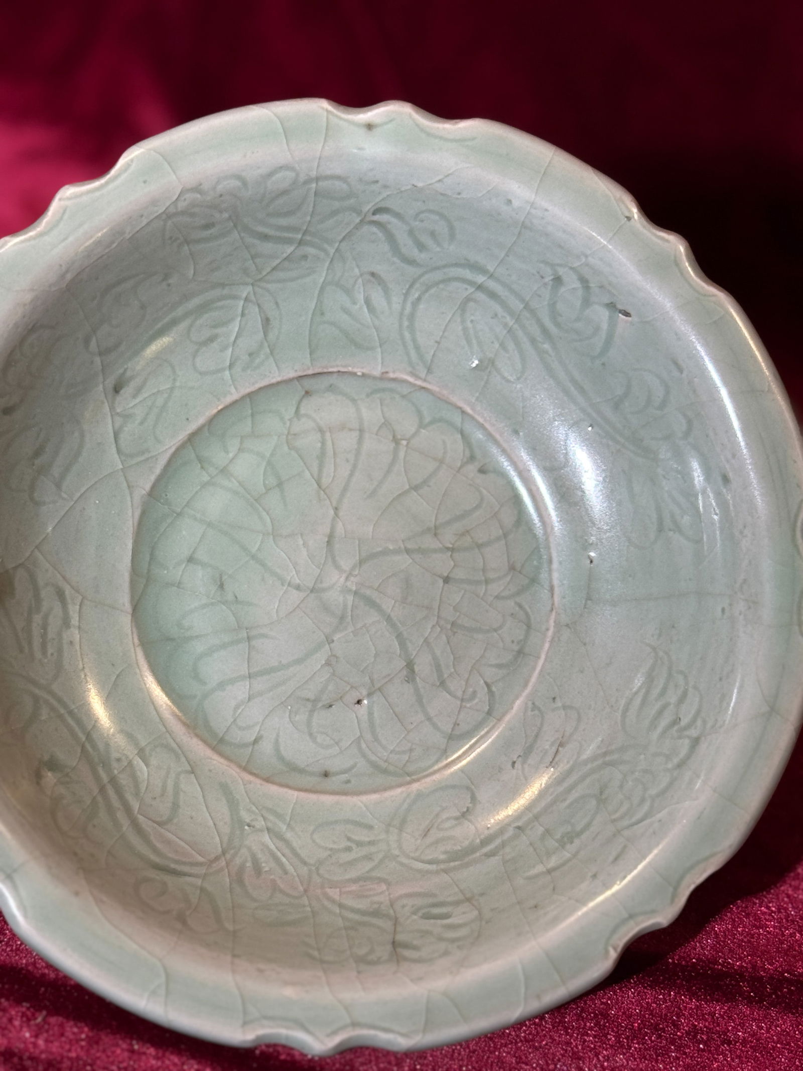 Chinese Celadon Porcelain Dish with Incised D????cor: Chinese celadon porcelain bowl with incised d????cor, 6.75"ia (17.15 cm) NOTE: THIS ITEM IS IN NEW YORK, WHERE IT CAN BE SHIPPED..