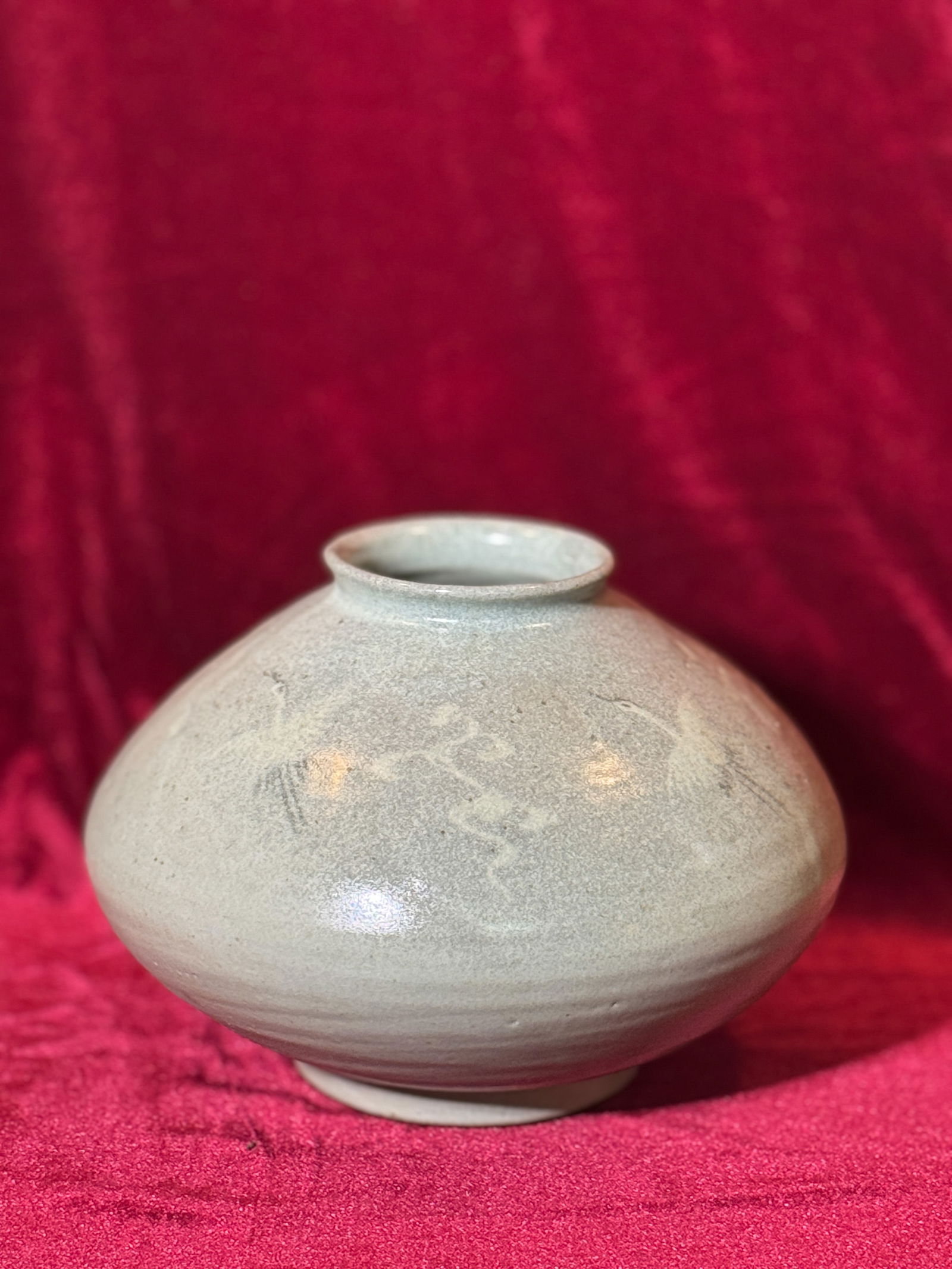 Korean Celadon Porcelain Vase with Crane: Korean celadon porcelain vase with crane motif, 7.8"dia x 5.5"h (19.81 x 13.97 cm) NOTE: THIS ITEM IS IN NEW YORK, WHERE IT CAN BE SHIPPED.