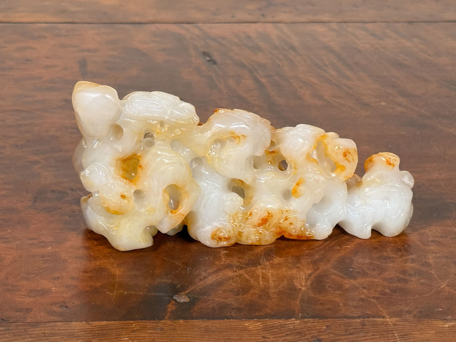 CHINESE JADE BRUSH REST WITH GOLDEN SKIN (1 of 10)