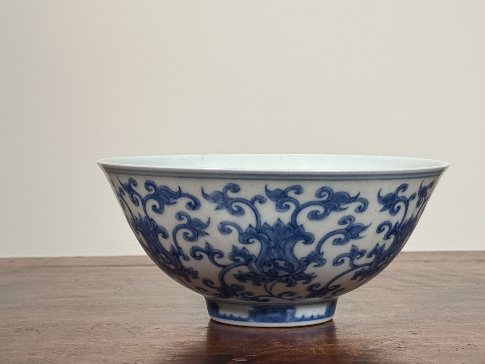 CHINESE BLUE WHITE PORCELAIN BOWL WITH LOTUS VINE: Chinese blue and white porcelain bowl with lotus vine. Dimensions: Diameter: 6 in. Height: 2.5 in. Note: This item is in New York, where it can be shipped from.