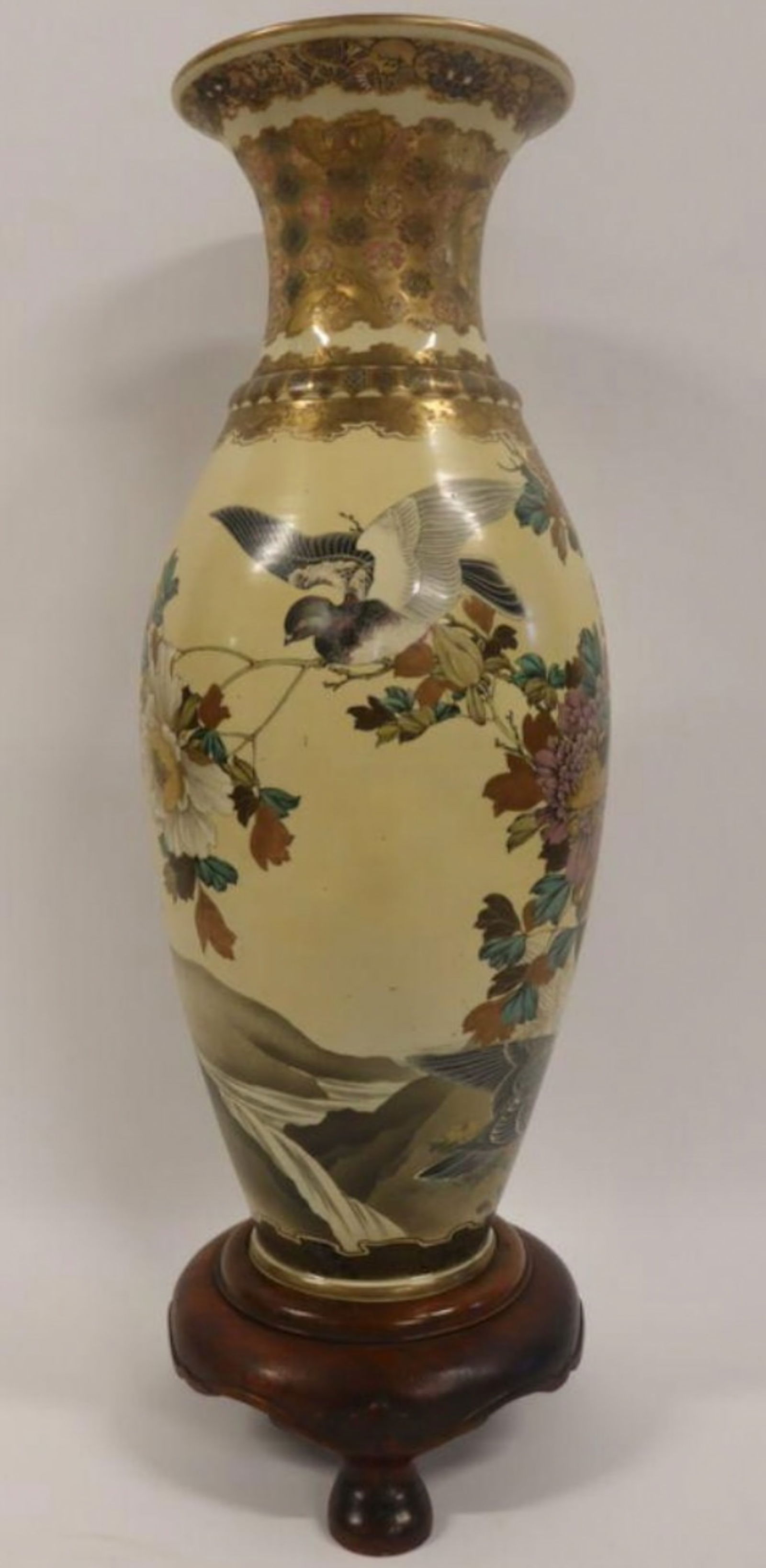 STUNNING JAPANESE SATSUMA VASE BY KINKOZAN (1 of 15)
