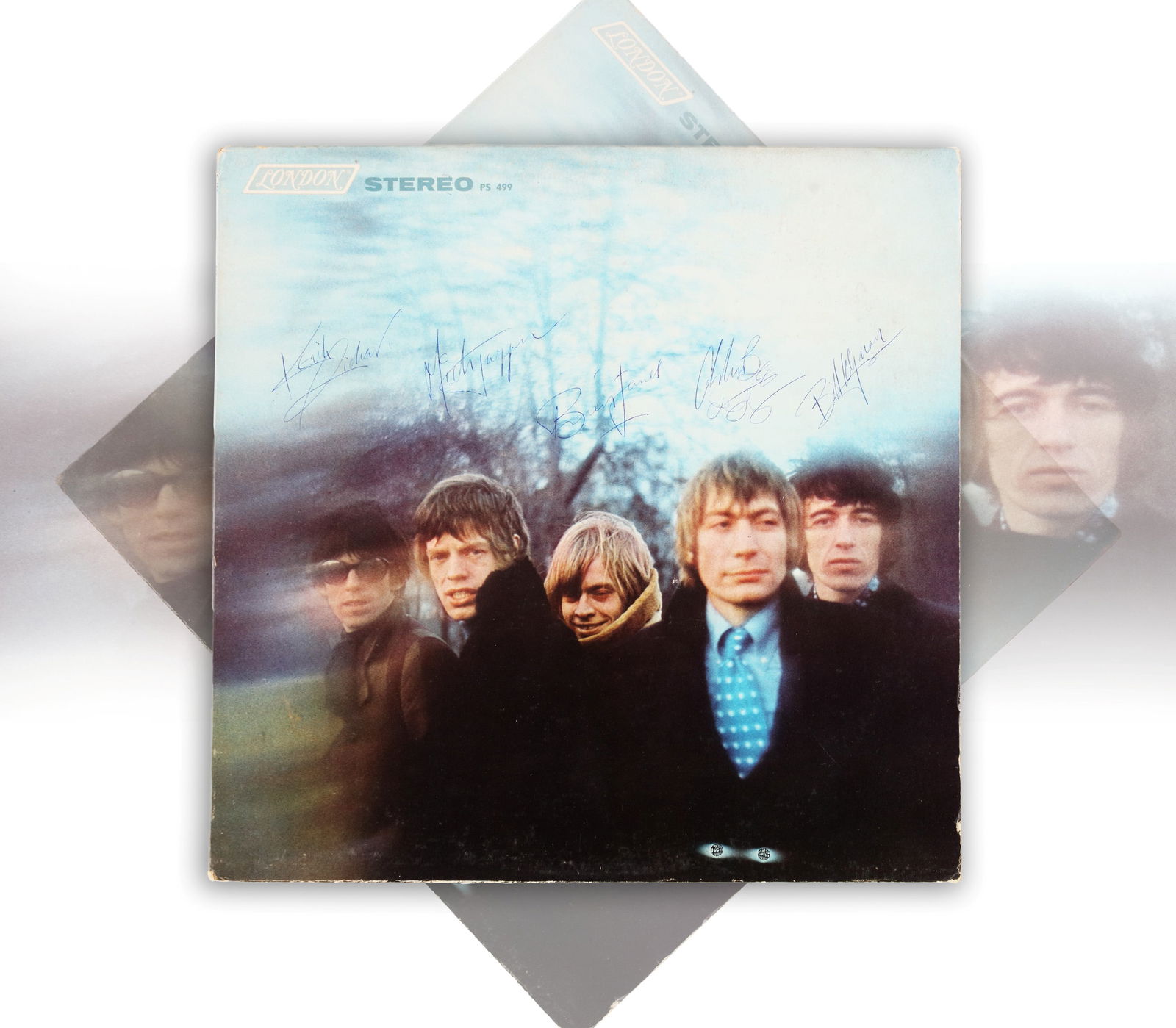 THE ROLLING STONES VINYL RECORD BETWEEN THE BUTTONS BEARING FIVE SIGNATURES (1 of 5)
