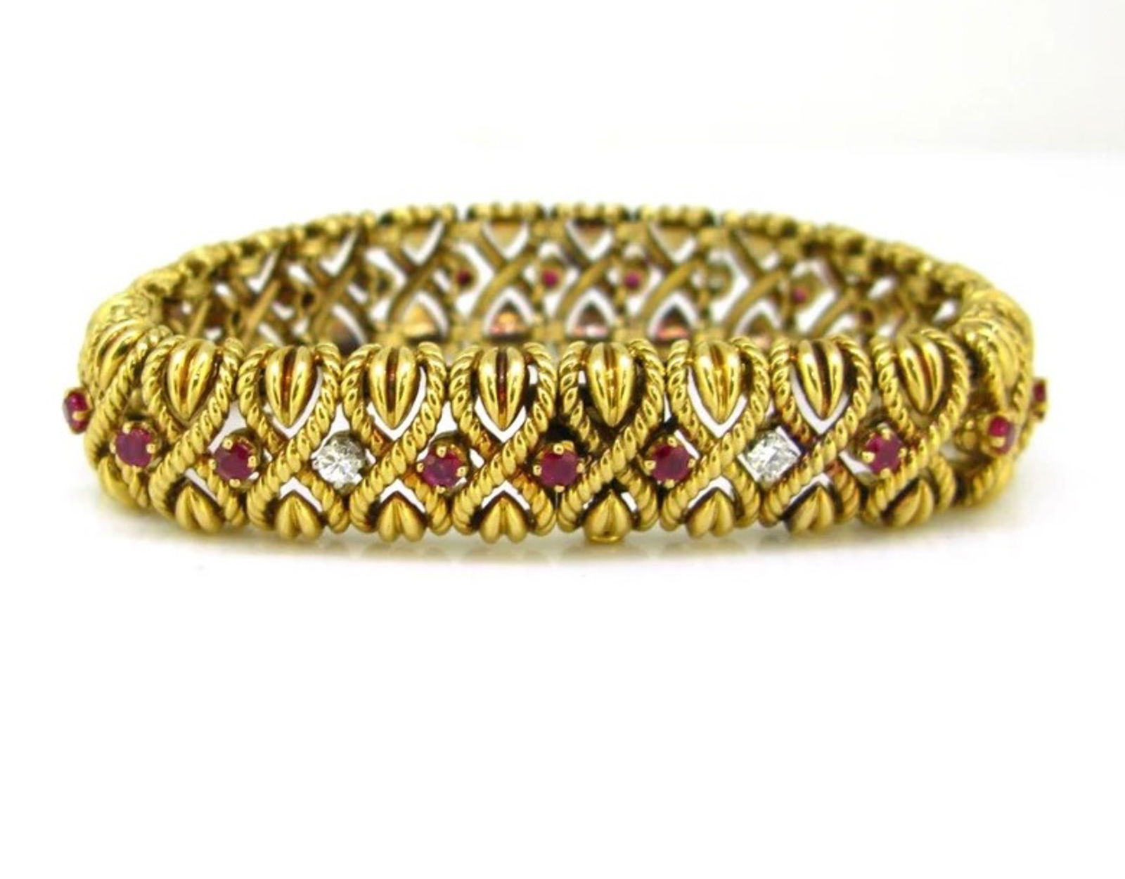 VINTAGE STYLE RUBY RING