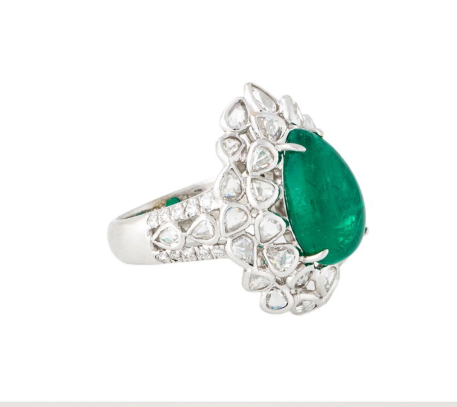 18K 4.88CT EMERALD & DIAMOND COCKTAIL RING (1 of 1)