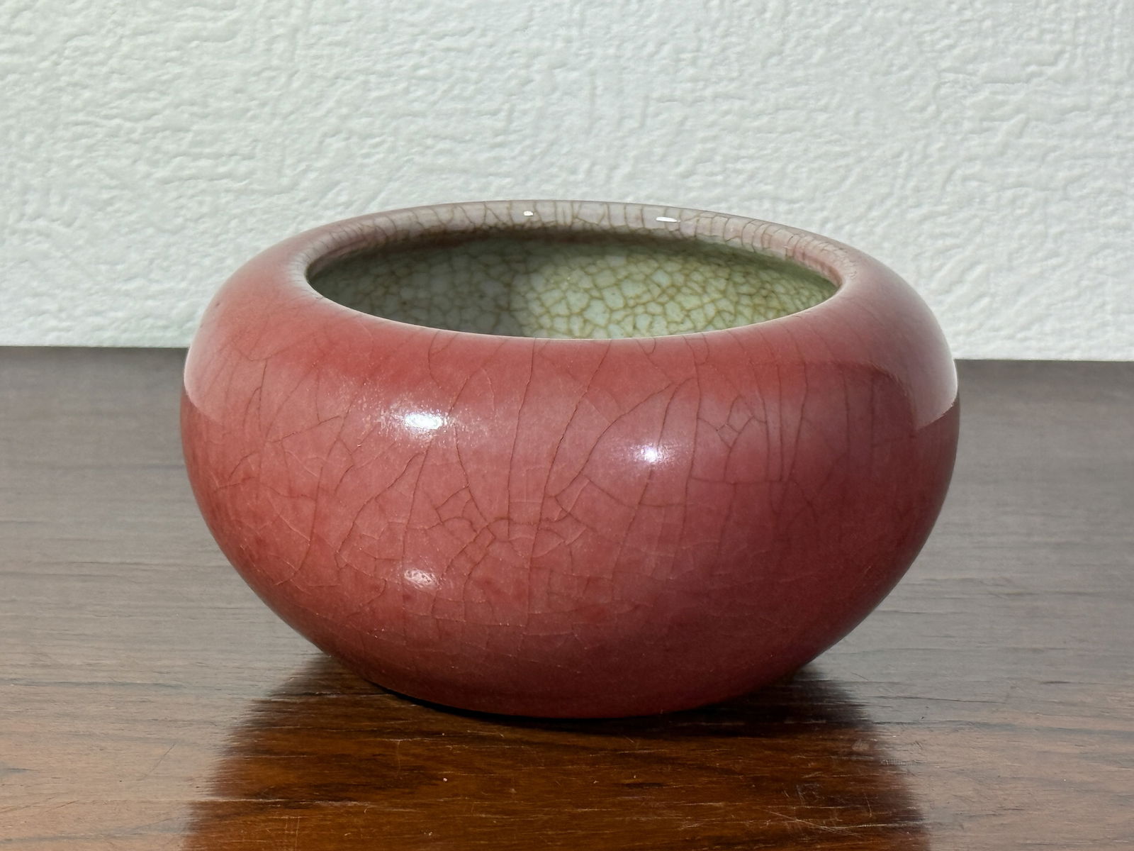 CHINESE OXBLOOD PORCELAIN SCHOLAR WATER POT (1 of 7)