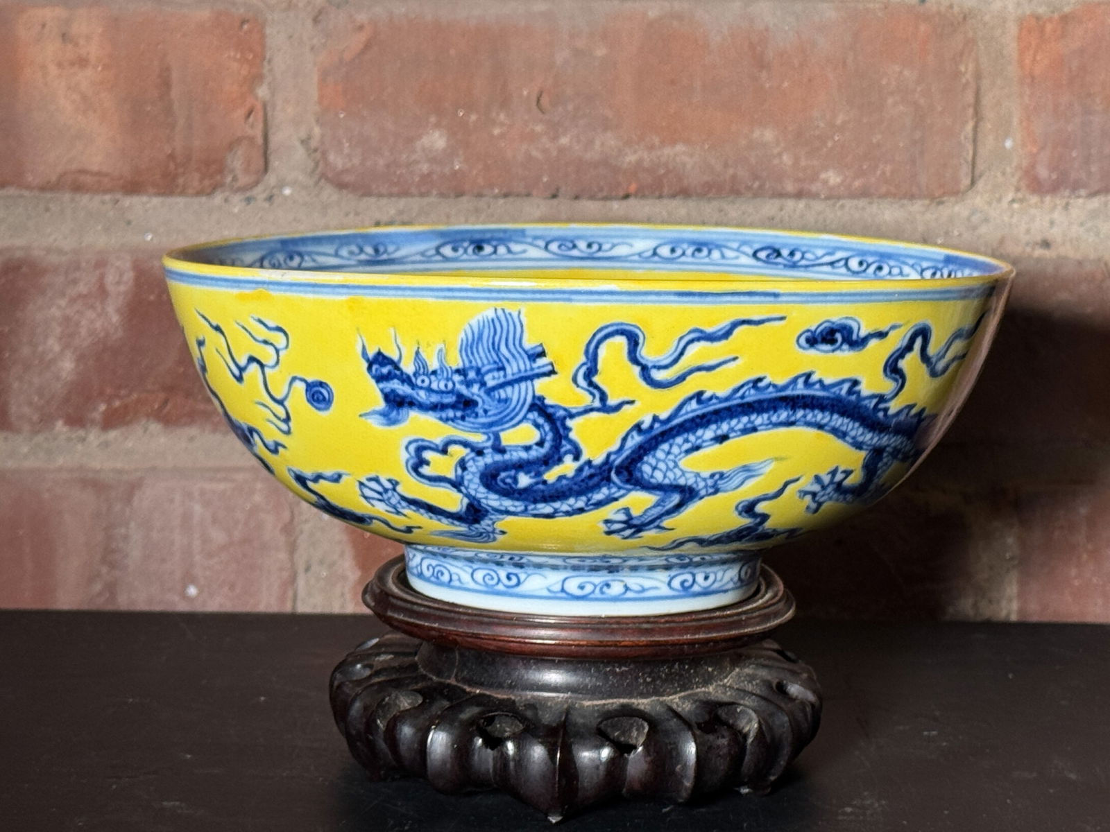 CHINESE YELLOW GROUND PORCELAIN BOWL WITH DRAGON (1 of 17)
