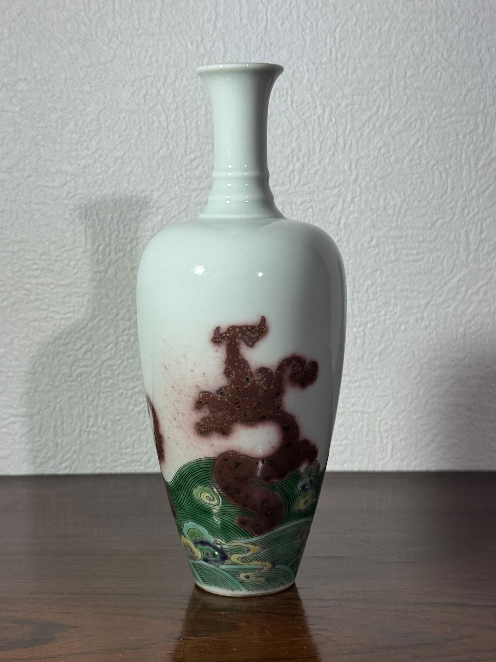 CHINESE SANCAI PORCELAIN VASE WITH COPPER RED DRAGON (1 of 13)