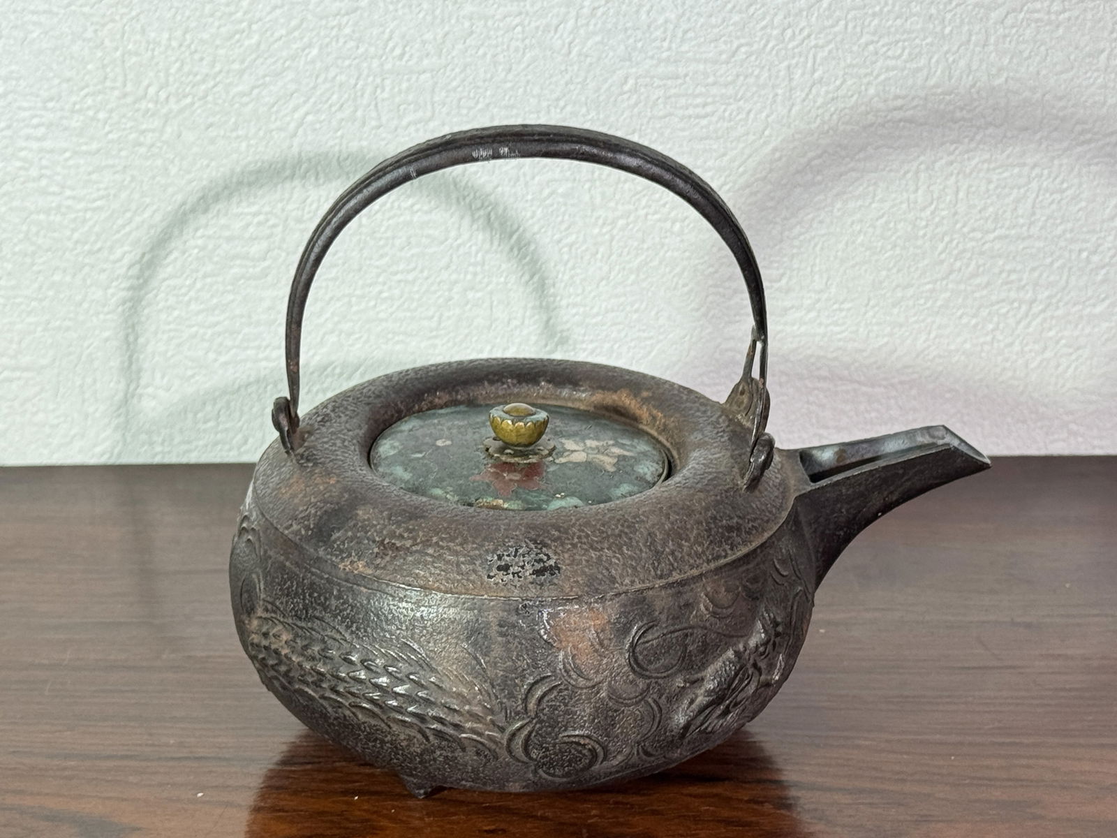JAPANESE IRON TEAPOT WITH CLOISONNE COVER (1 of 15)
