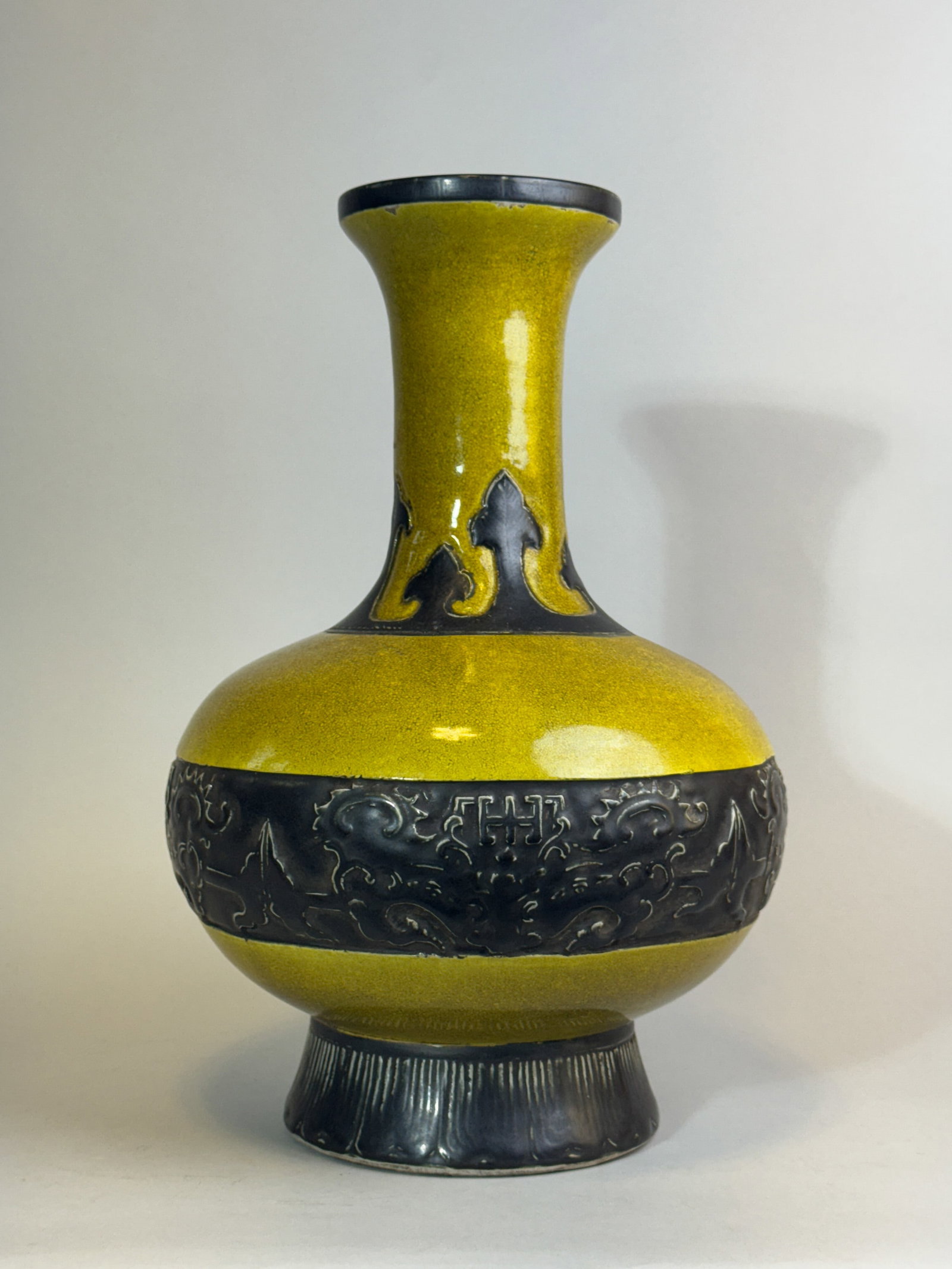 CHINESE MUSTARD YELLOW CRACKLE GLAZED VASE WITH MOLDED ARCHAIC MASK DESIGN (1 of 15)