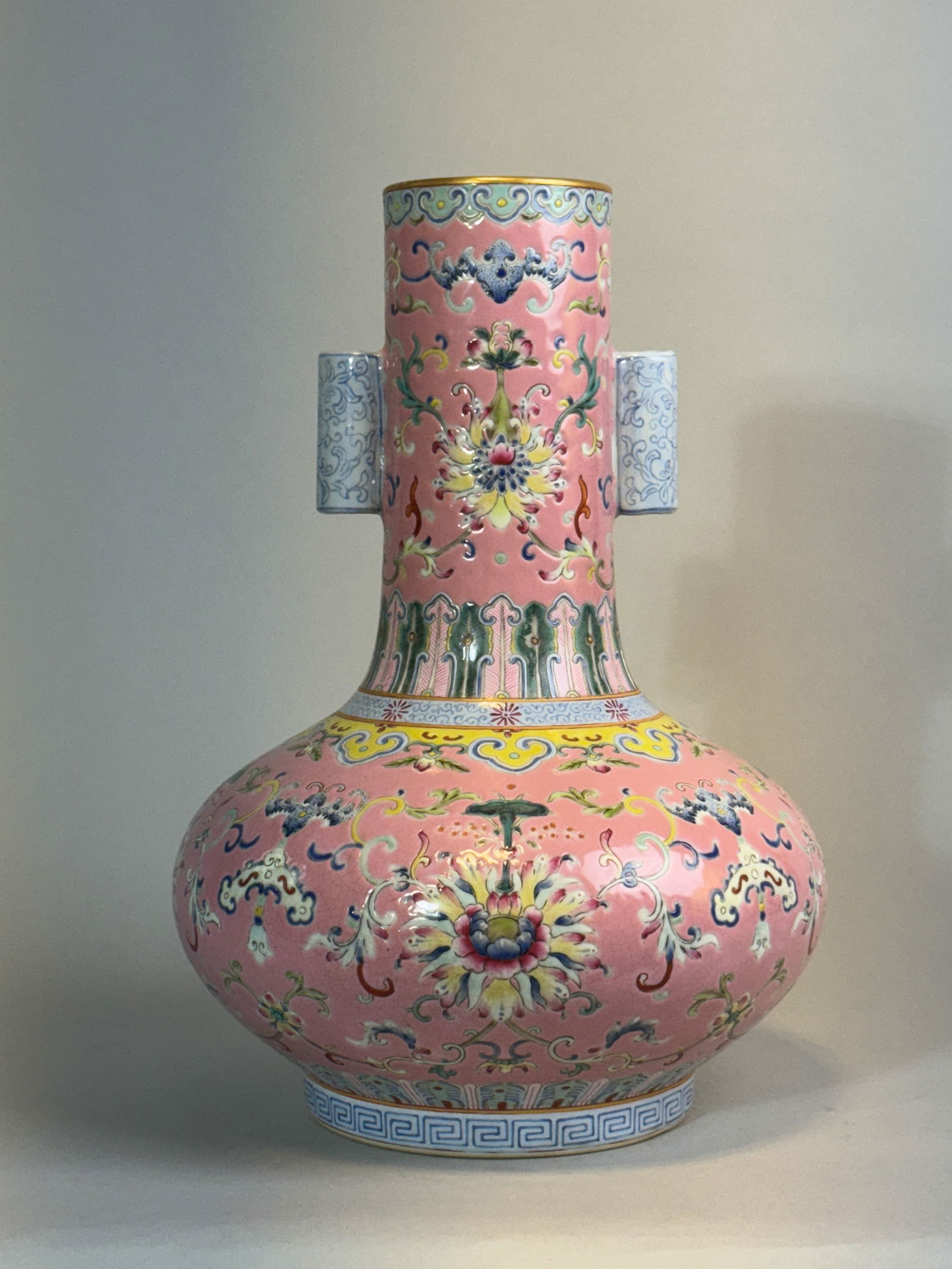 CHINESE FAMILLE ROSE PORCELAIN VASE WITH LOTUS FLORAL MOTIF (1 of 12)