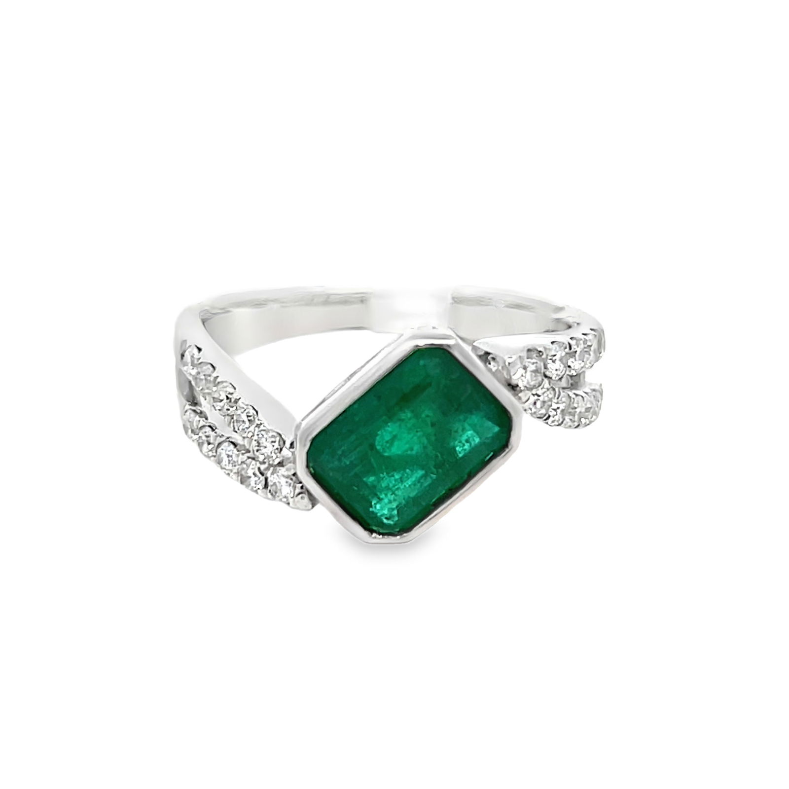 PLATINUM, EMERALD AND DIAMOND RING WITH GGA REPORT (1 of 6)