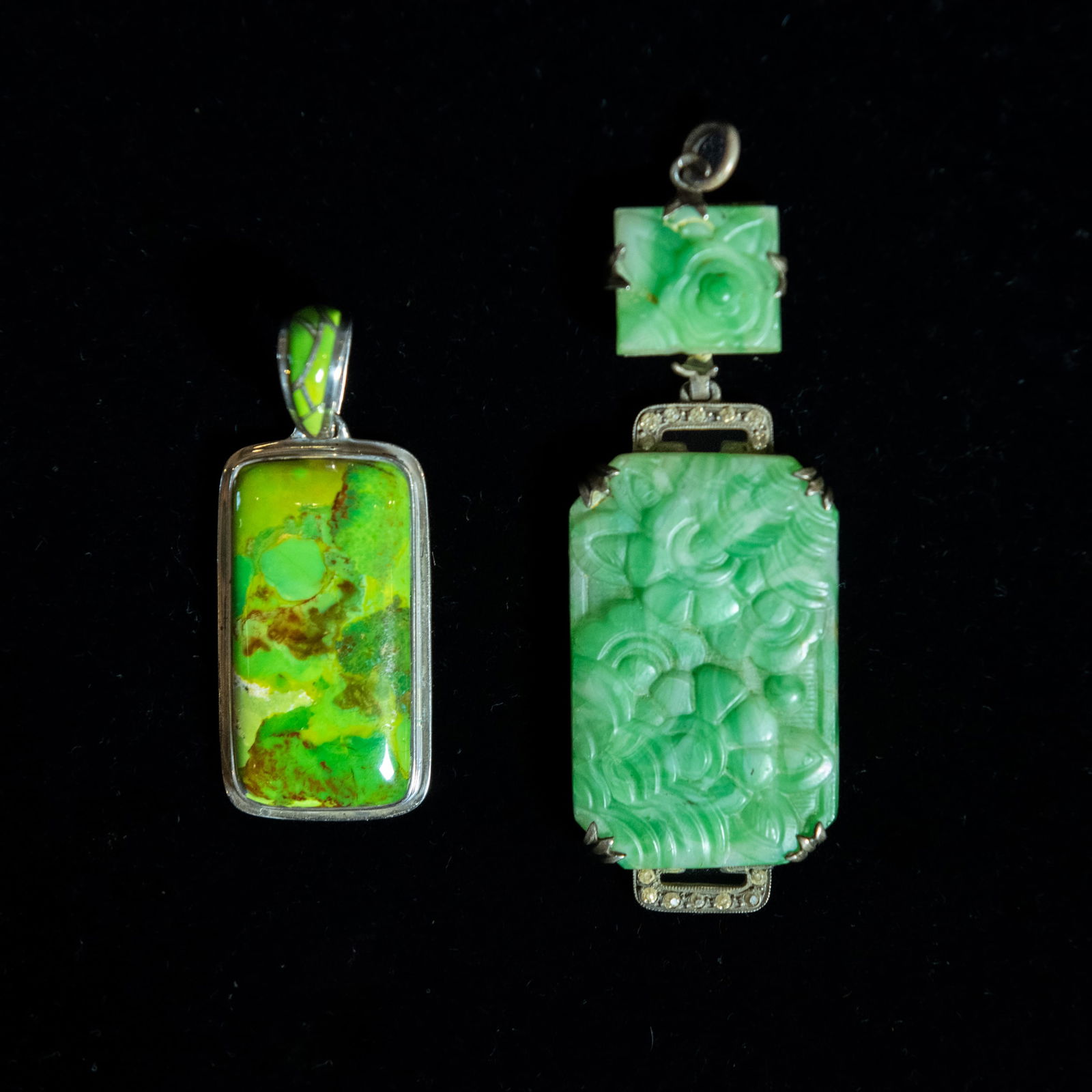 TWO CHINESE JADEITE PENDANTS, 19TH/20TH CENTURY: (lot of 2) Two Chinese jadeite pendants, 19th/20th century. 1.97"h x 0.87"w (5 x 2.2 cm); 3.07"h x 0.98"w (7.8 x 2.5 cm)