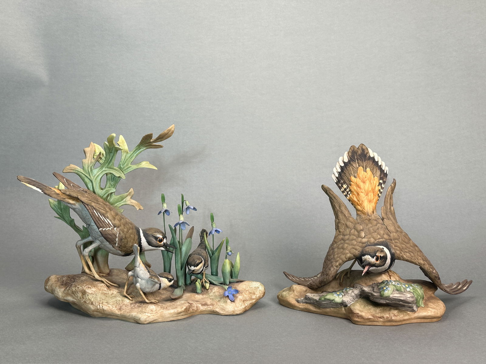 BOEHM PORCELAIN BIRD SCULPTURES: A group of two Boehm porcelain bird sculptures, 20th century, limited edition. Dimensions: Largest width: 13.5 in. (34.3 cm).