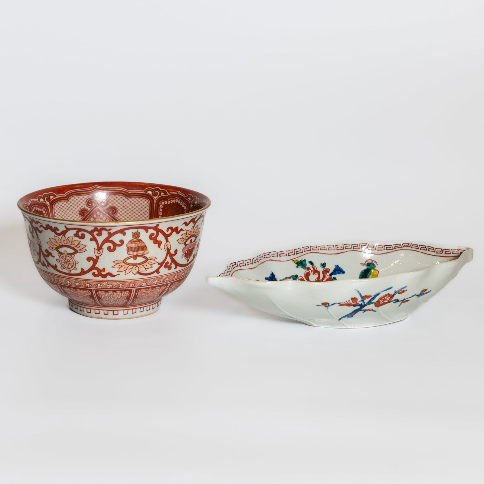 (LOT OF 2) A WUCAI BOWL AND A JAPANESE IMARI AKA-E STYLE BOWL: (lot of 2) A Wucai Bowl and a Japanese Imari Aka-e Style Bowl 6 x 29 x 12.5 cm; 10 x 17 cm