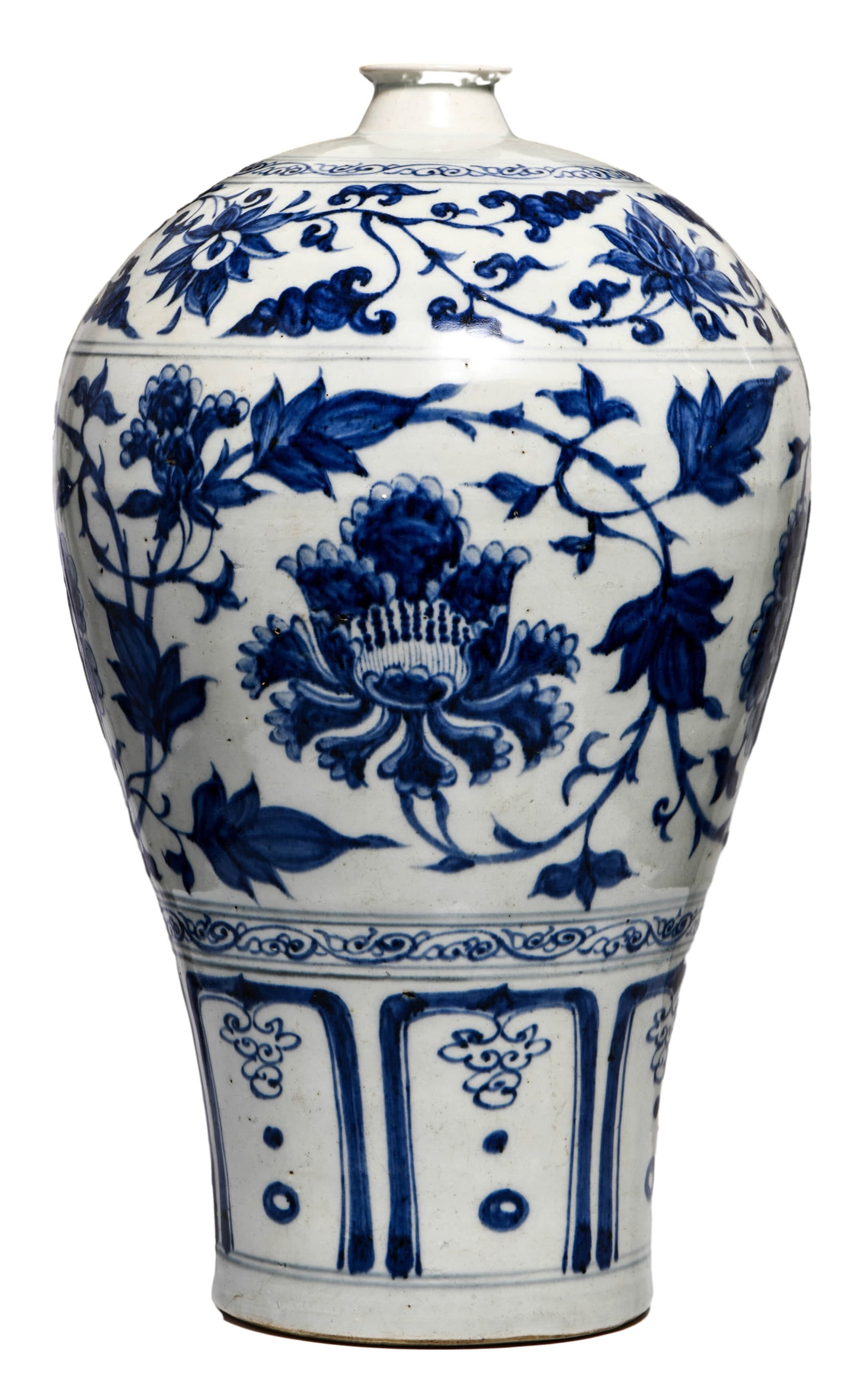 BLUE AND WHITE 'INTERLOCKING LOTUS' MEIPING (1 of 6)