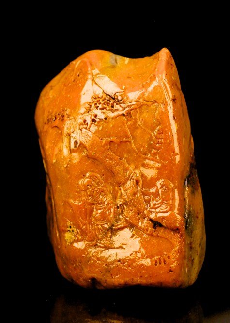 Shoushan stone: Carved soapstone mountain with figural and landscape scene. Height 3", Length 2"1/2 寿山石