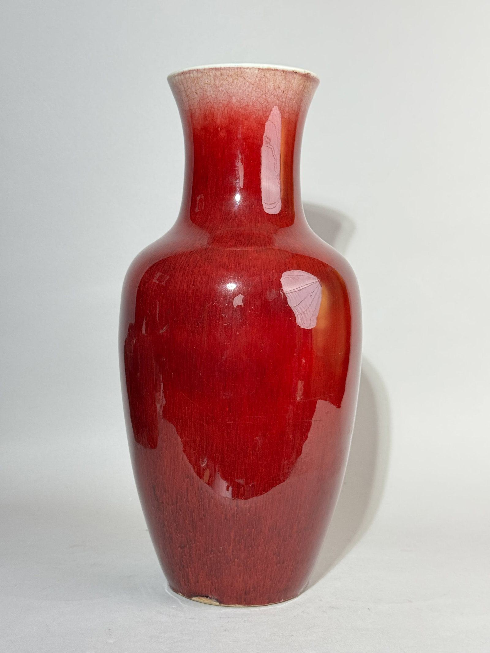 A CHINESE LANGYAO KILN OXBLOOD PORCELAIN VASE (1 of 10)