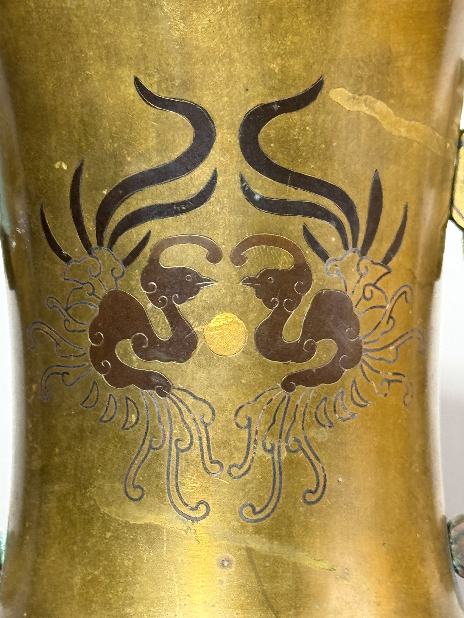 A JAPANESE MIXED METAL VASE WITH FLORAL BIRD - 3