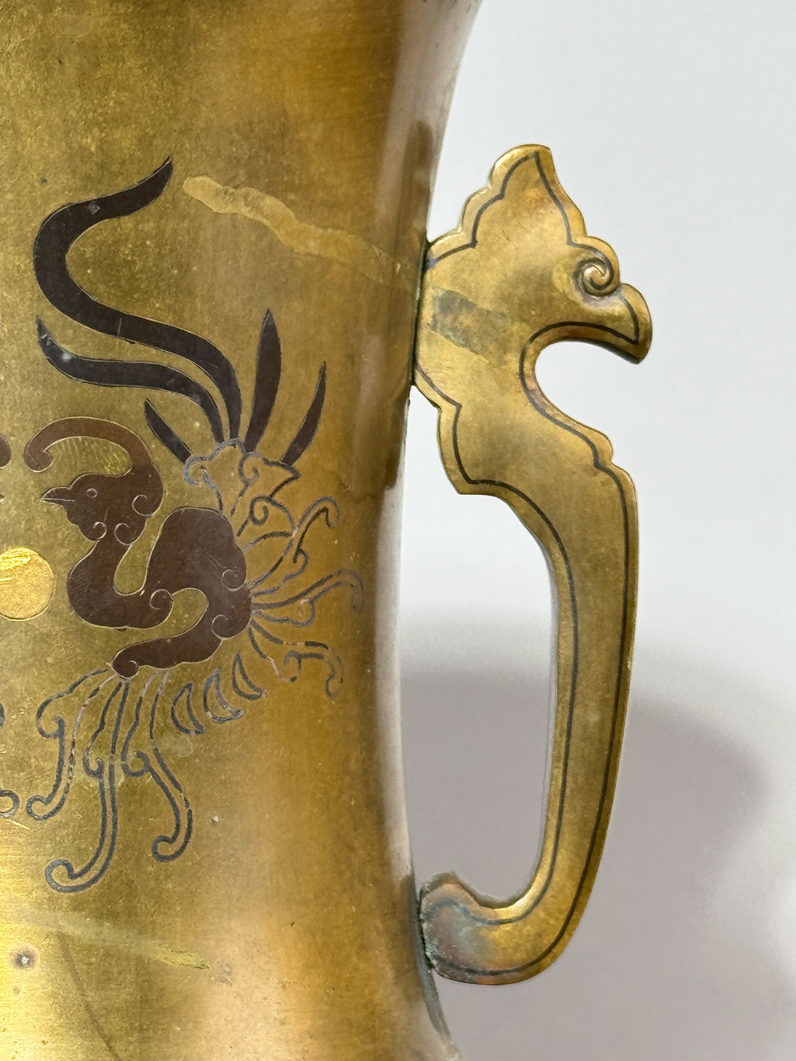 A JAPANESE MIXED METAL VASE WITH FLORAL BIRD - 4