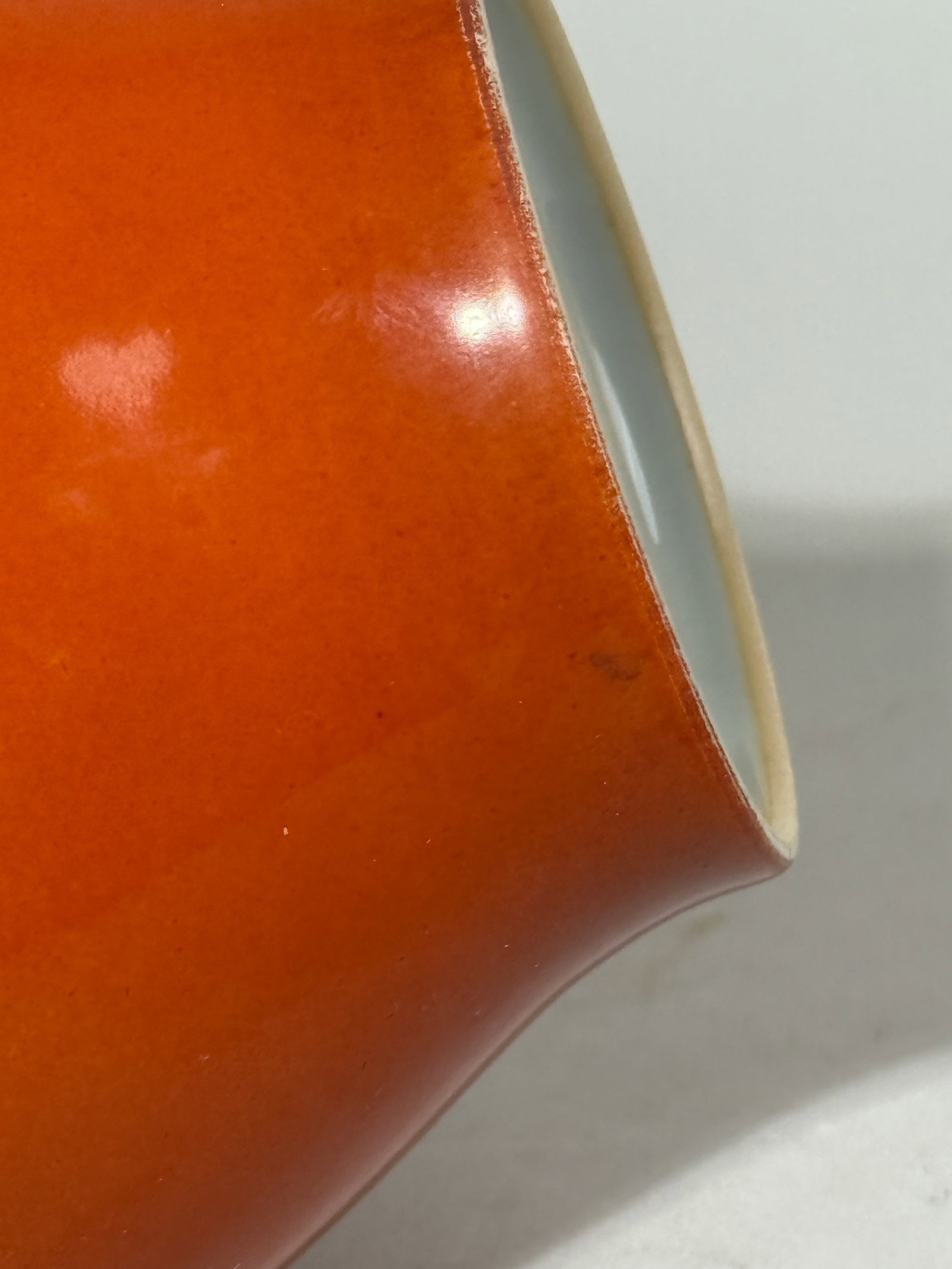A CHINESE CORAL-RED PORCELAIN VASE WITH BIRD - 14