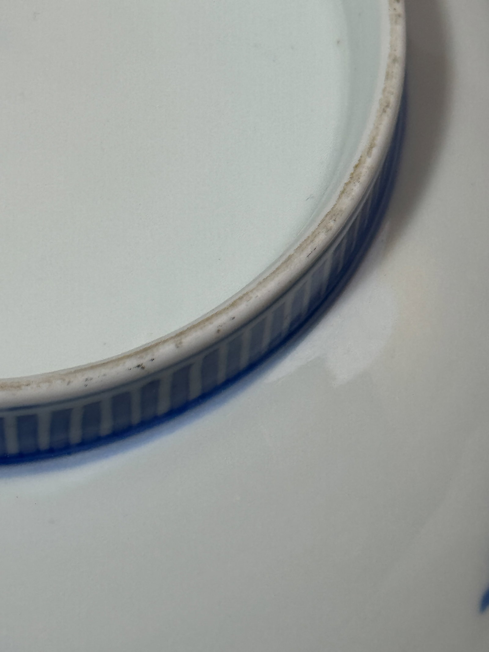 A JAPANESE NABESHIMA PORCELAIN DISH WITH PEONY - 11