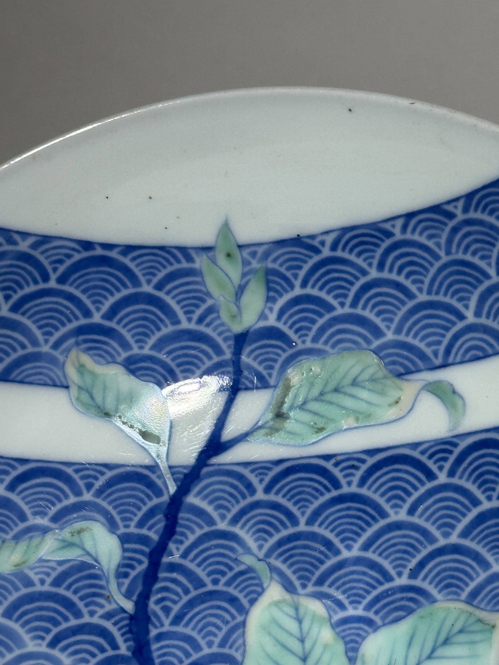 A JAPANESE NABESHIMA PORCELAIN DISH WITH PEONY - 3