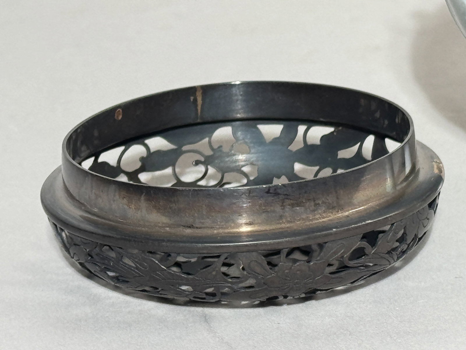 A JAPANESE STUDIO PORCELAIN CENSER WITH BOX - 9