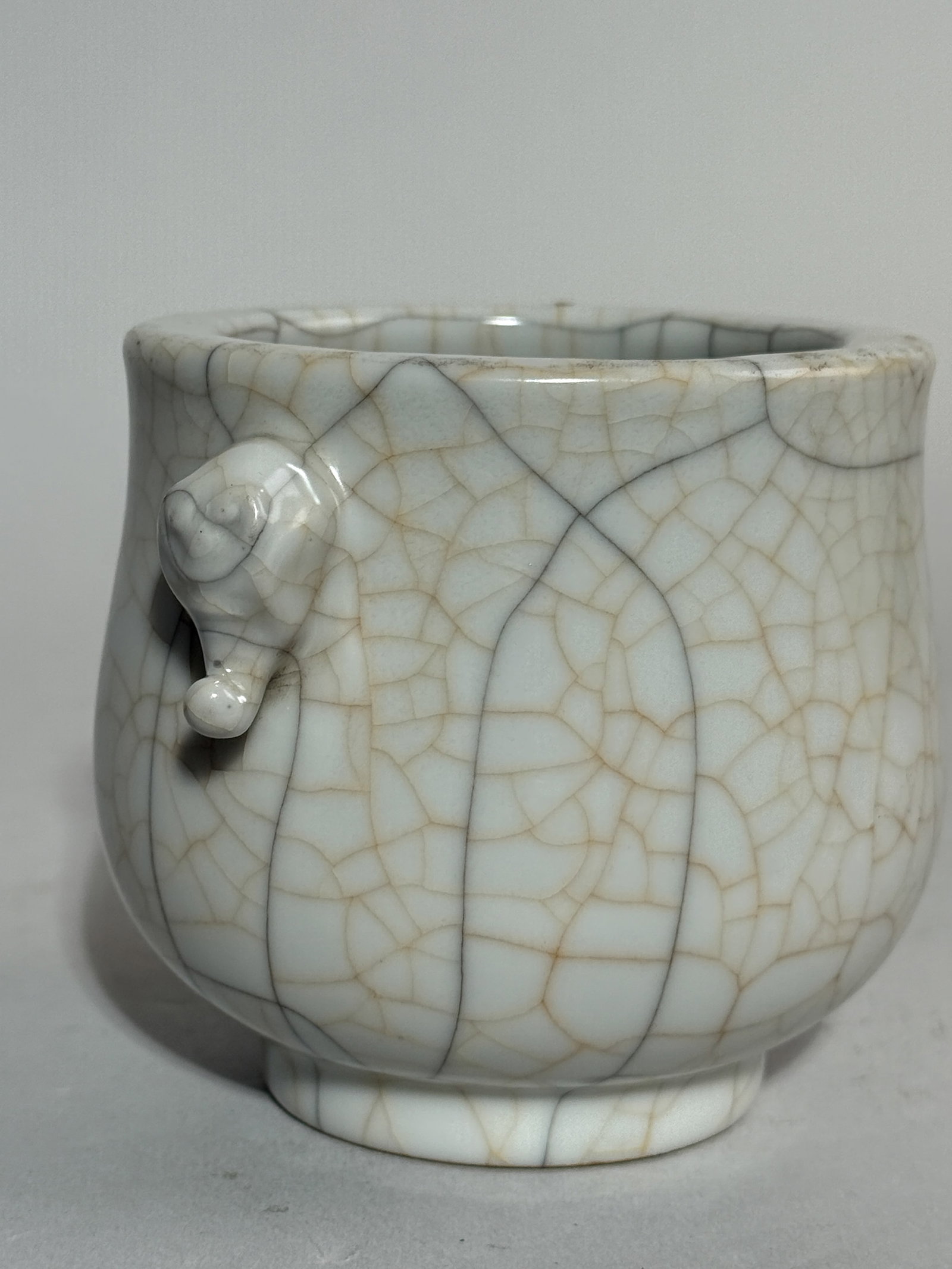 CHINESE GUAN CRACKLE PORCELAIN CENSER WITH ELEPHANT EAR HANDLE - 3
