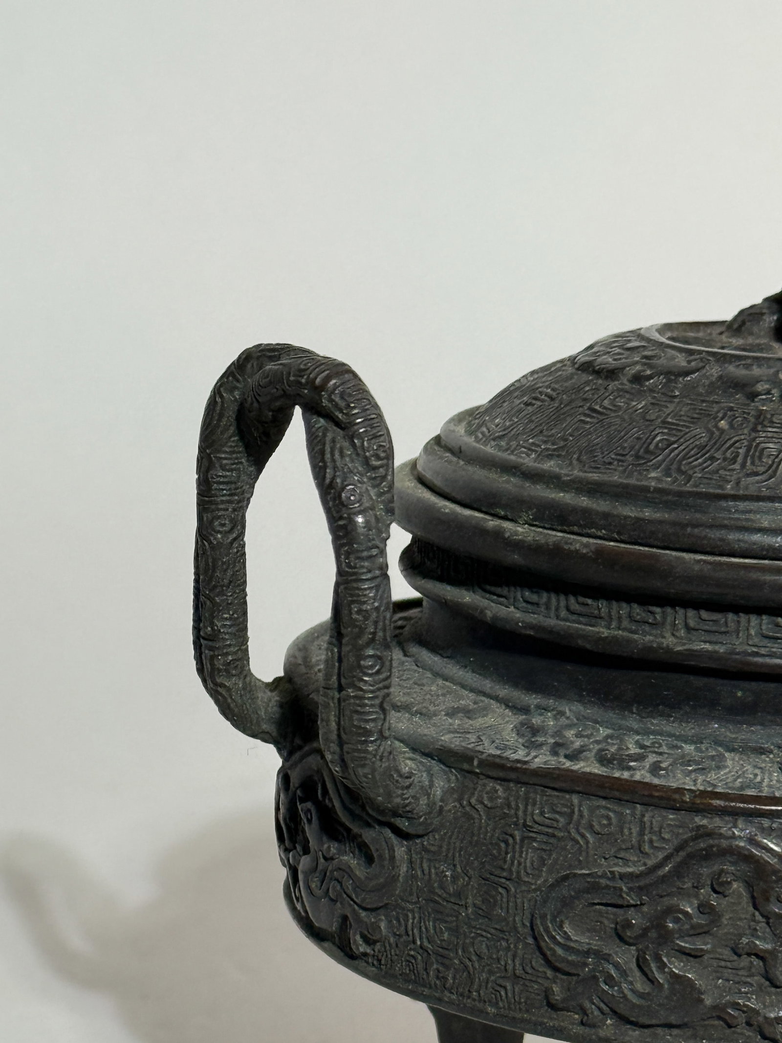JAPANESE MEIJI BRONZE CENSER WITH KIRIN FINIAL - 3