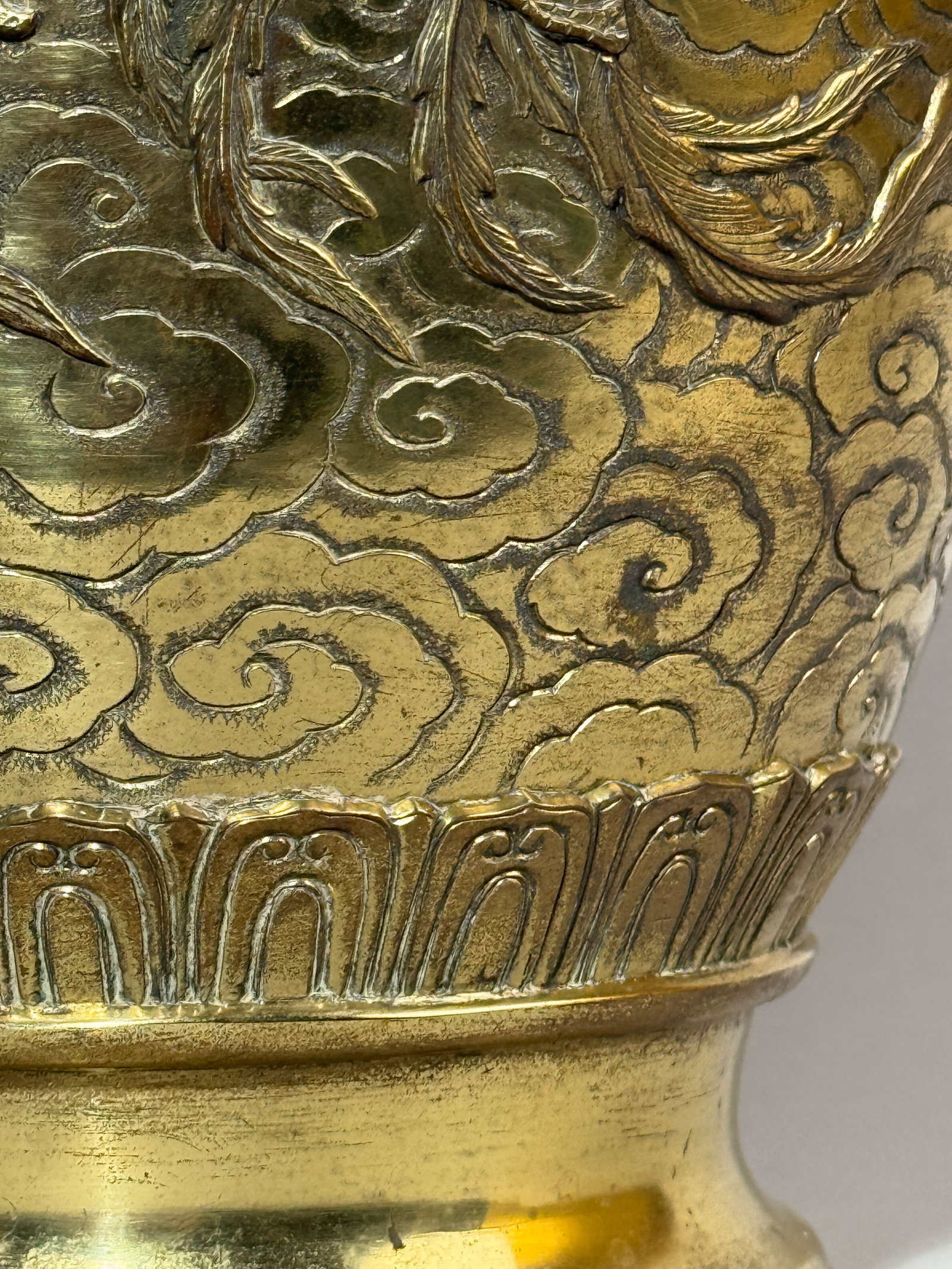 JAPANESE MEIJI BRONZE VASE WITH PHOENIX MOTIF - 5