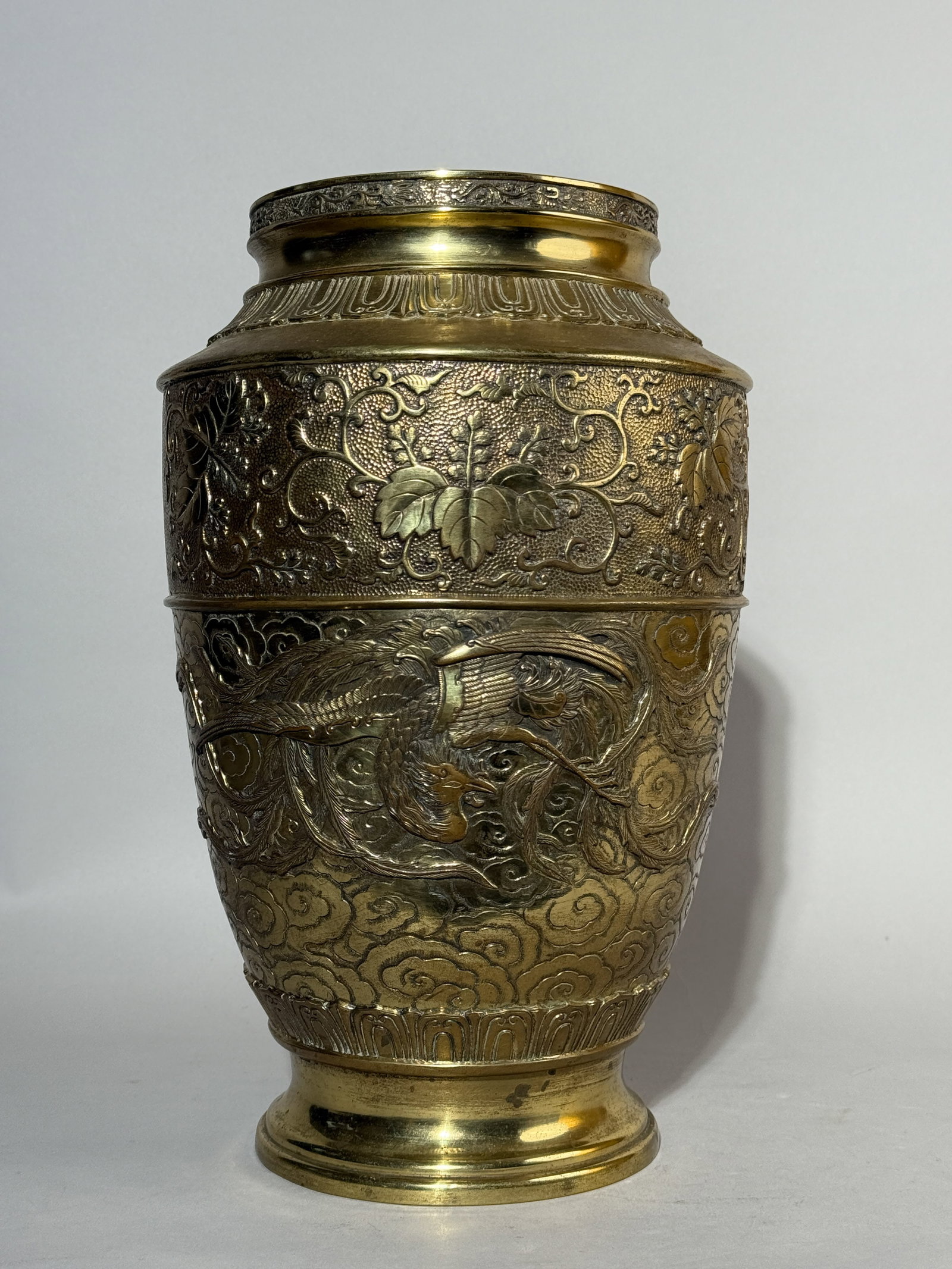JAPANESE MEIJI BRONZE VASE WITH PHOENIX MOTIF - 8