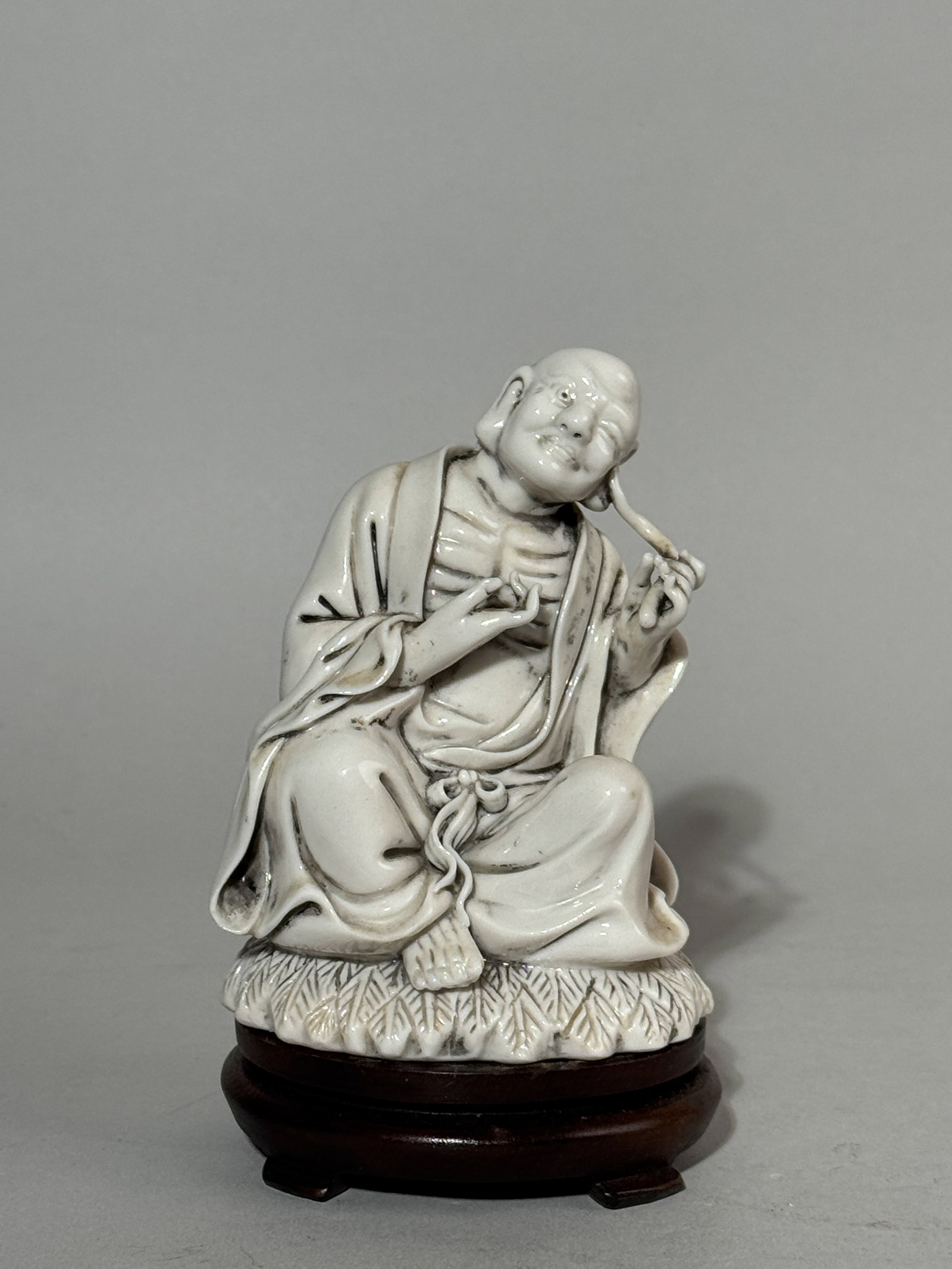 CHINESE DEHUA PORCELAIN SEATED LOHAN (1 of 7)