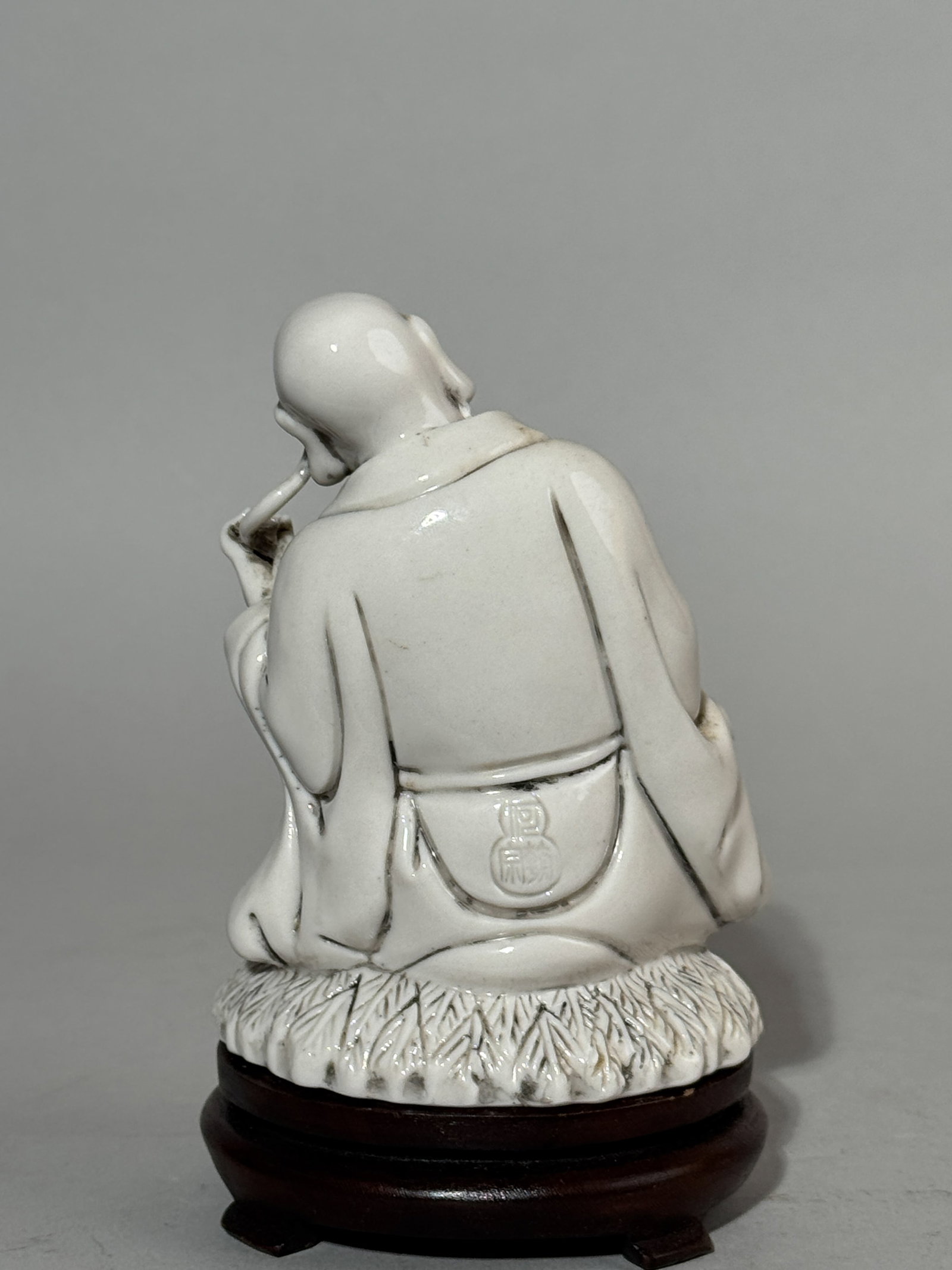 CHINESE DEHUA PORCELAIN SEATED LOHAN - 3