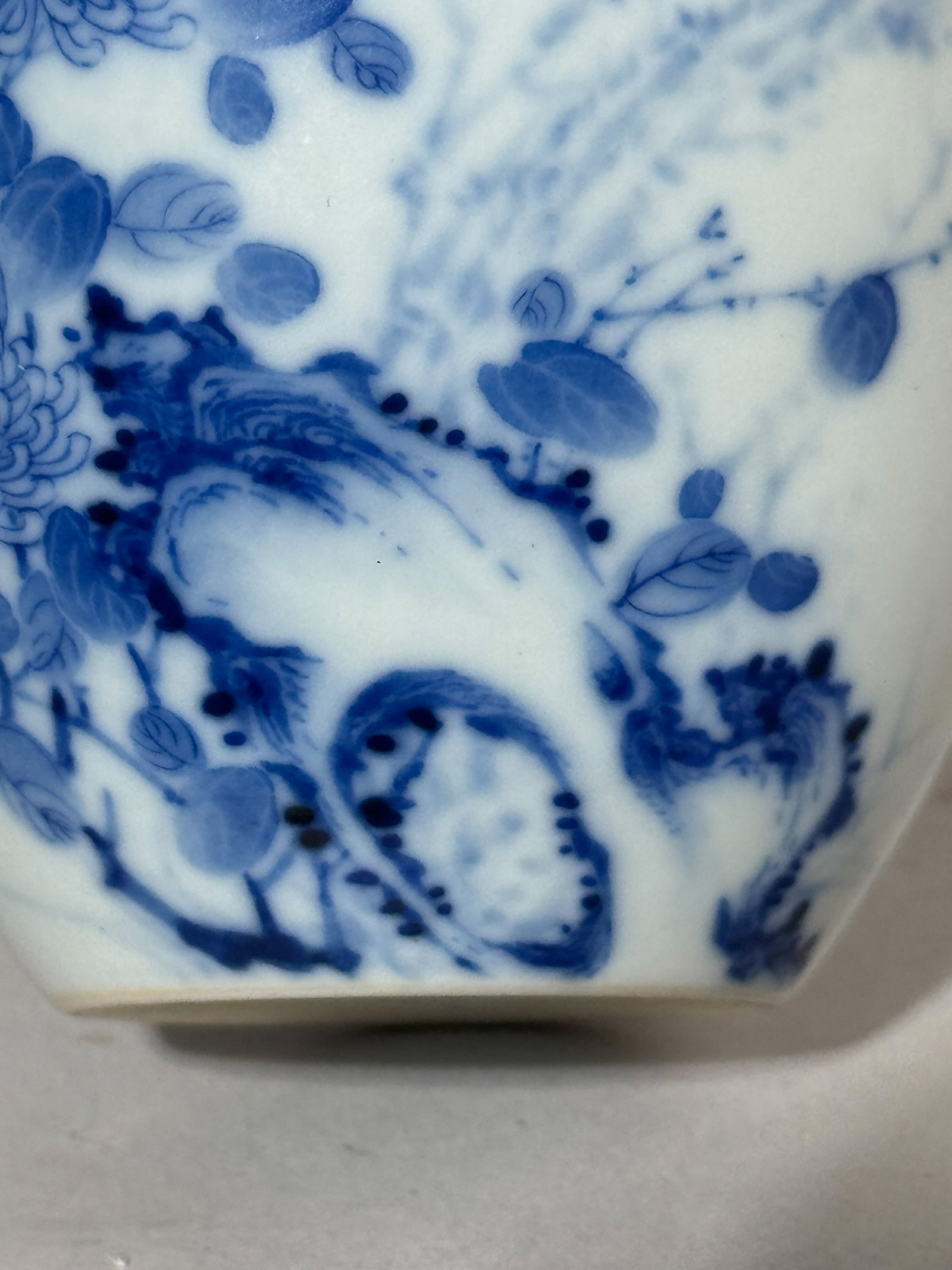 CHINESE BLUE AND WHITE PORCELAIN VASE WITH BIRD - 4