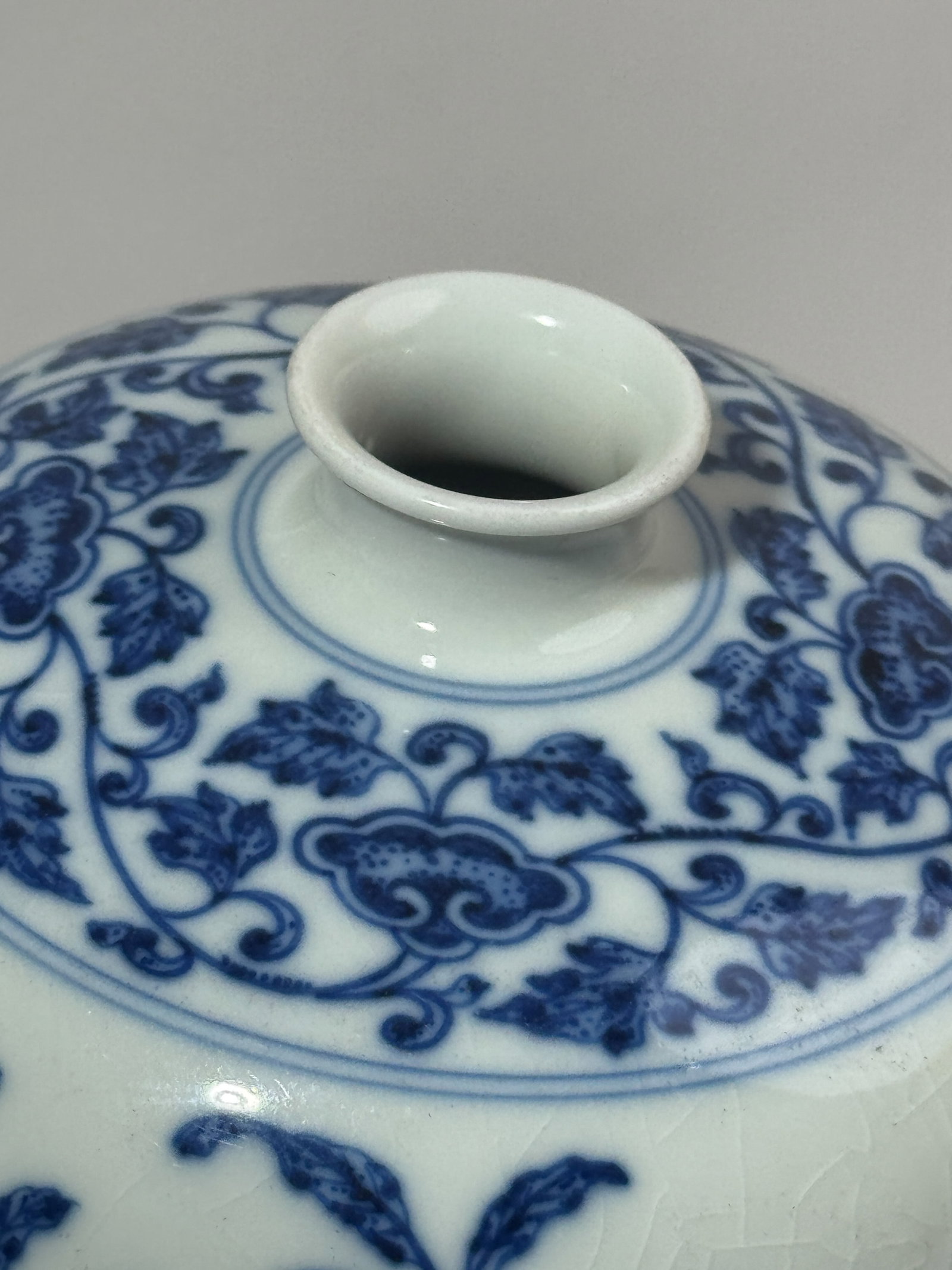 CHINESE BLUE AND WHITE PORCELAIN MEIPING - 3