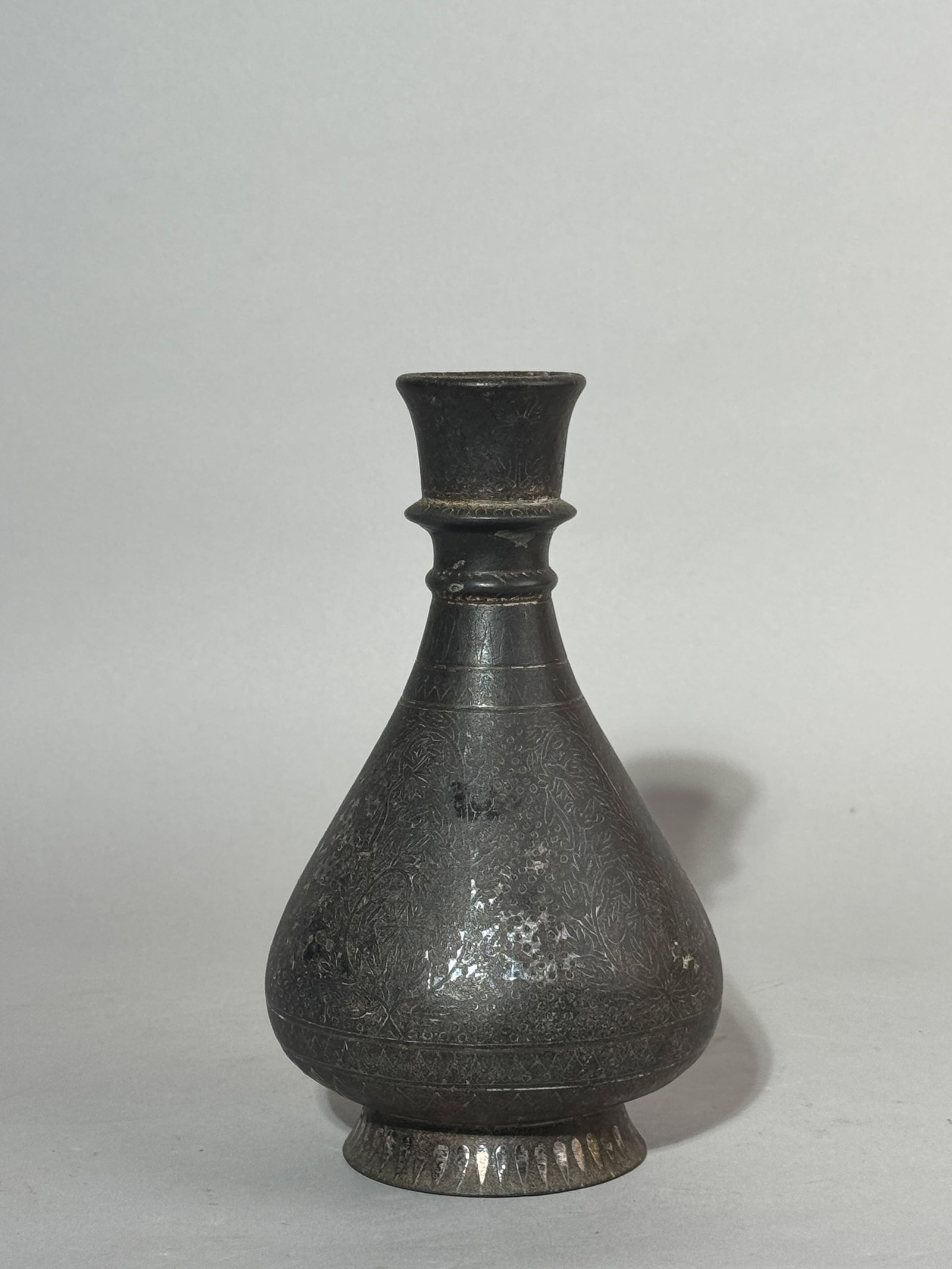 ANTIQUE INDIAN SILVER INLAID VASE: An antique Indian silver-inlaid vase, 17th/18th century. Dimensions: Height: 7.8 in. (19.8 cm). Note: This item is in New York, where it can be shipped from.
