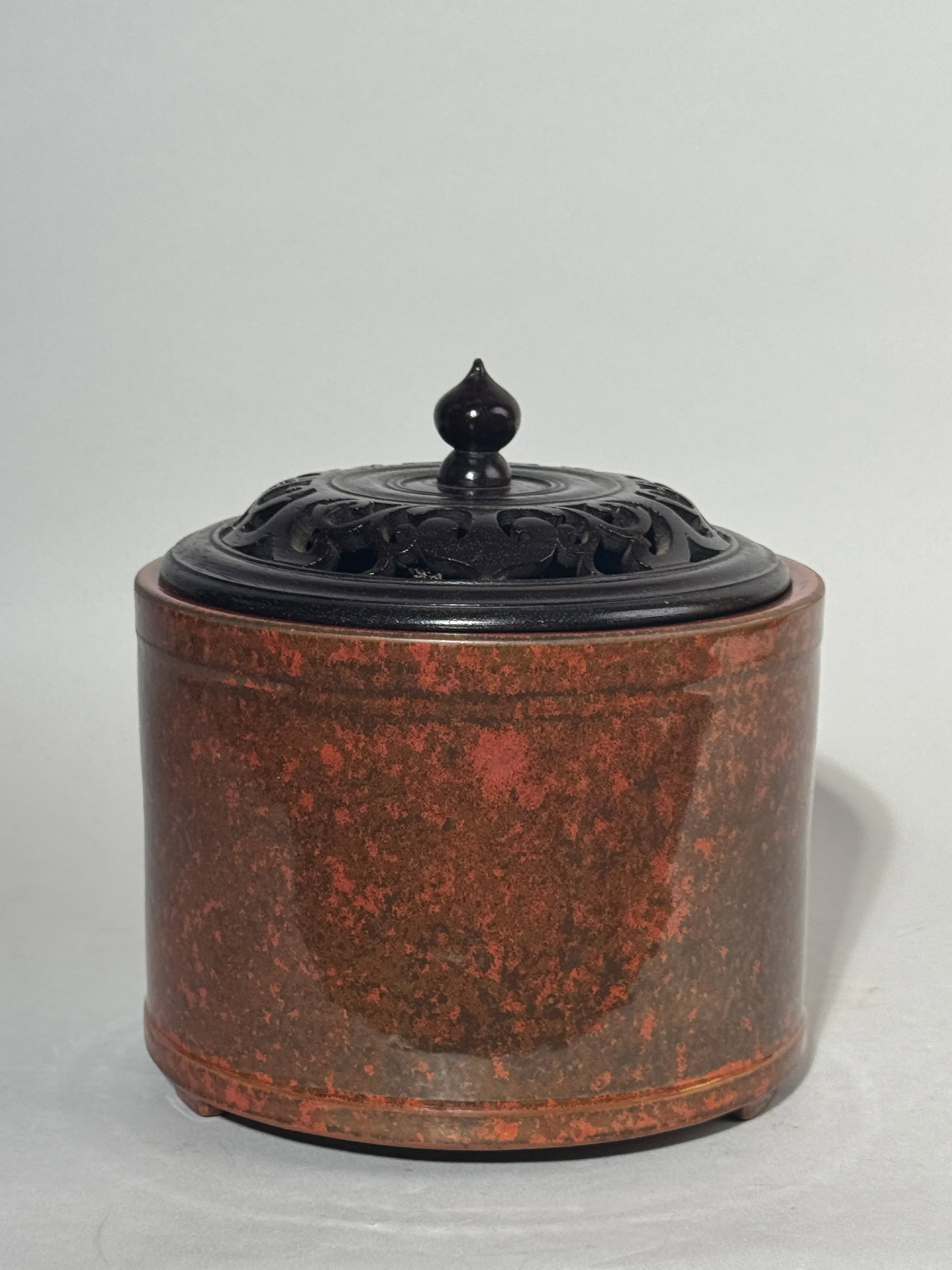 CHINESE IRON RUST GLAZED PORCELAIN CENSER WITH HARDWOOD COVER (1 of 13)