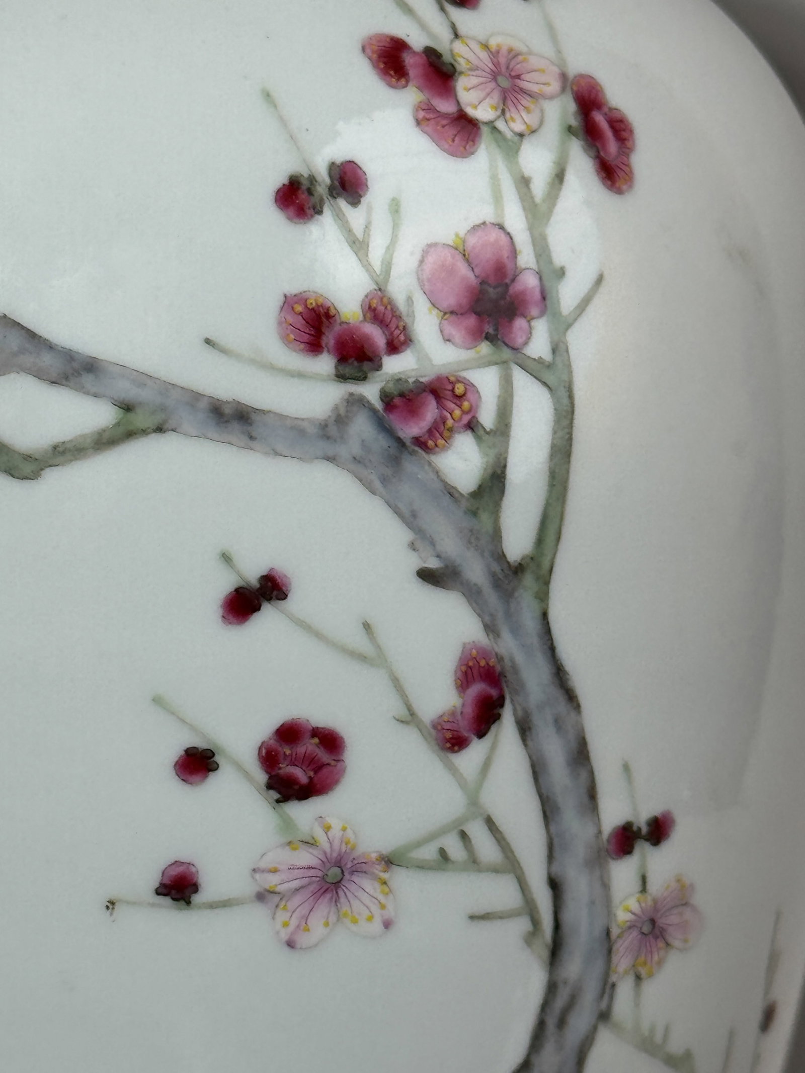 CHINESE FAMILLE ROSE PORCELAIN VASE LAMP WITH BIRD MOTIF - 3