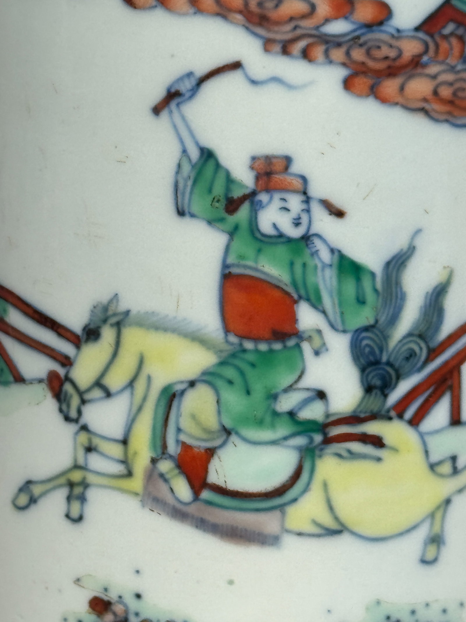 CHINESE SCHOLAR PORCELAIN BRUSHPOT WITH FIGURAL SCENE - 2