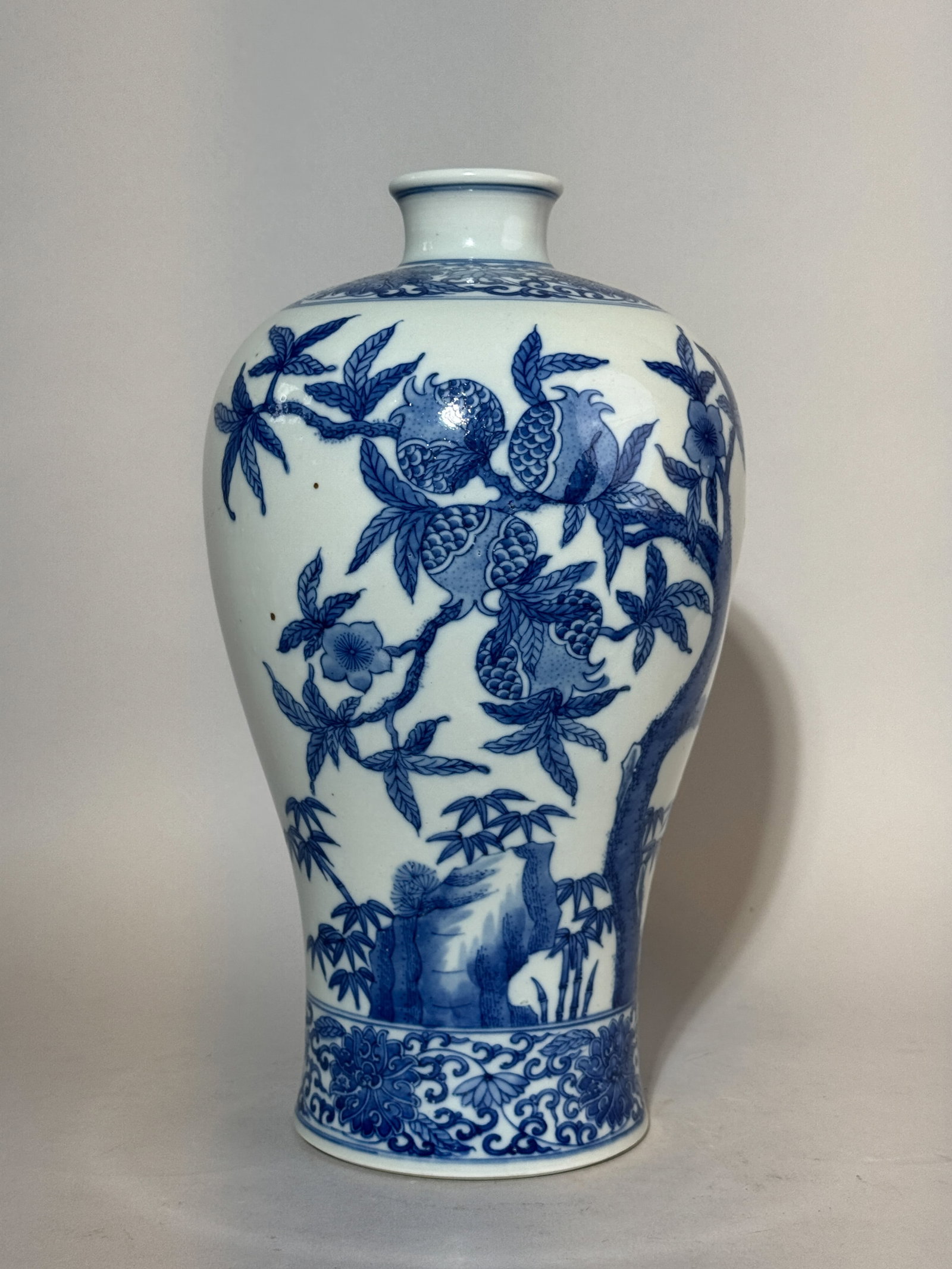 CHINESE BLUE AND WHITE MEIPING WITH FRUIT SCENE: A Chinese blue and white Meiping with a fruit scene. Dimensions: Height: 13 in. (33 cm). Note: This item is in New York, where it can be shipped from.