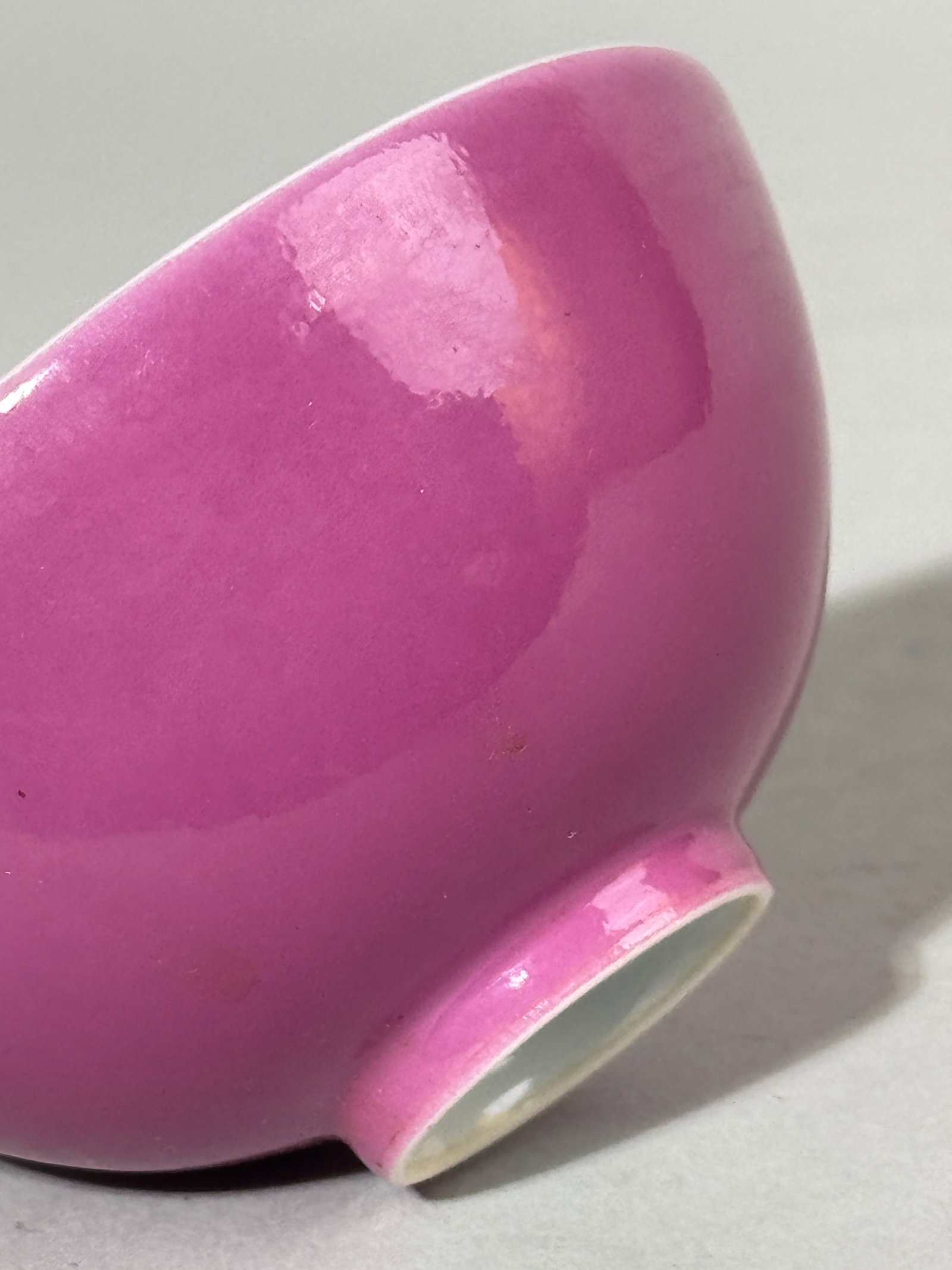 CHINESE RUBY ENAMELED PORCELAIN TEA BOWL - 2