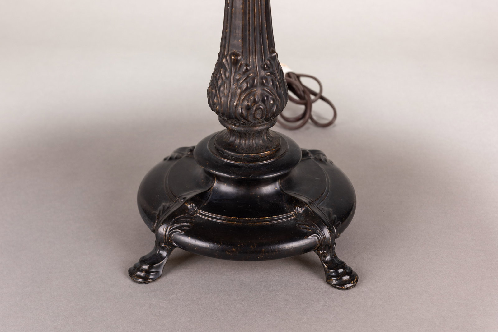 Art Nouveau Tiffany Style Lamp - 6