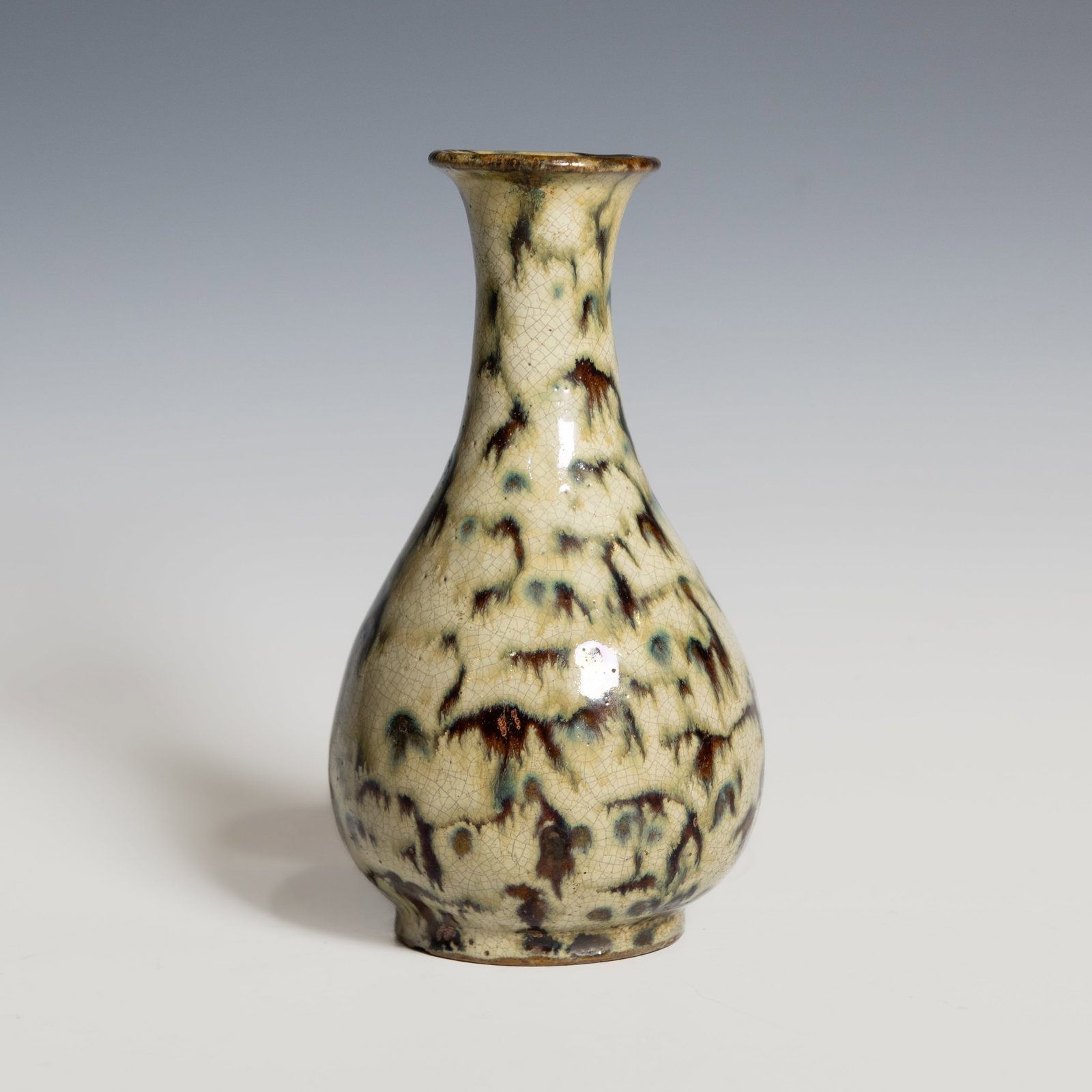 A Shiwan Ware Flambe-Glazed Vase, Qing Dynasty - 2