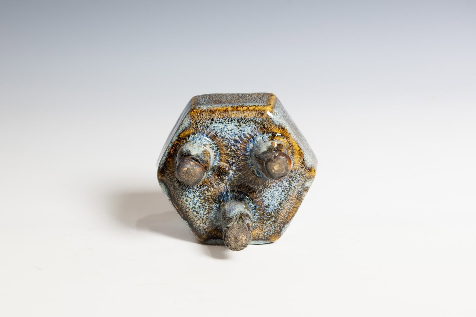 A Shiwan Ware Glazed Tripod Censer, Qing Dynasty - 7